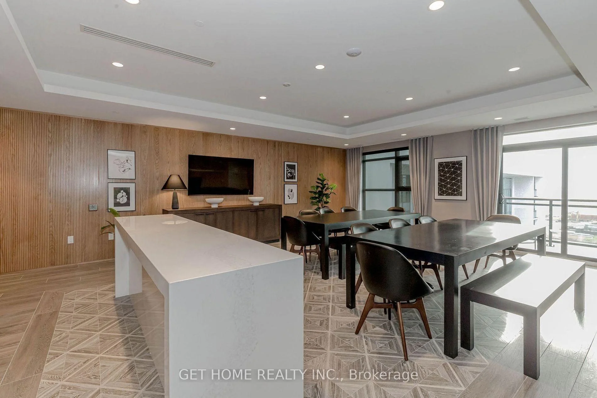 Photo 11 of Unit #306, 480 Gordon Krantz Avenue, Milton, Walker — HOMEH