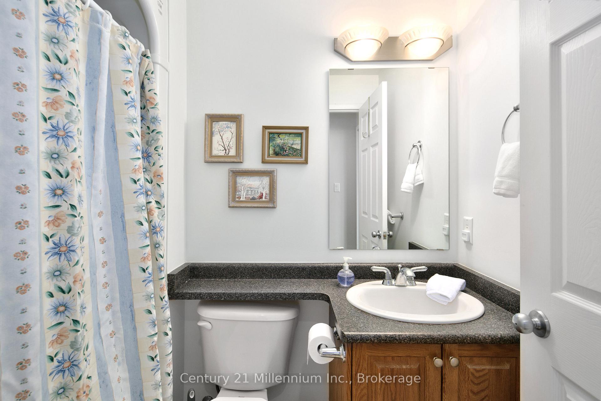 Photo 15 of Unit 407, 10 Bay Street E, Blue Mountains — HOMEH
