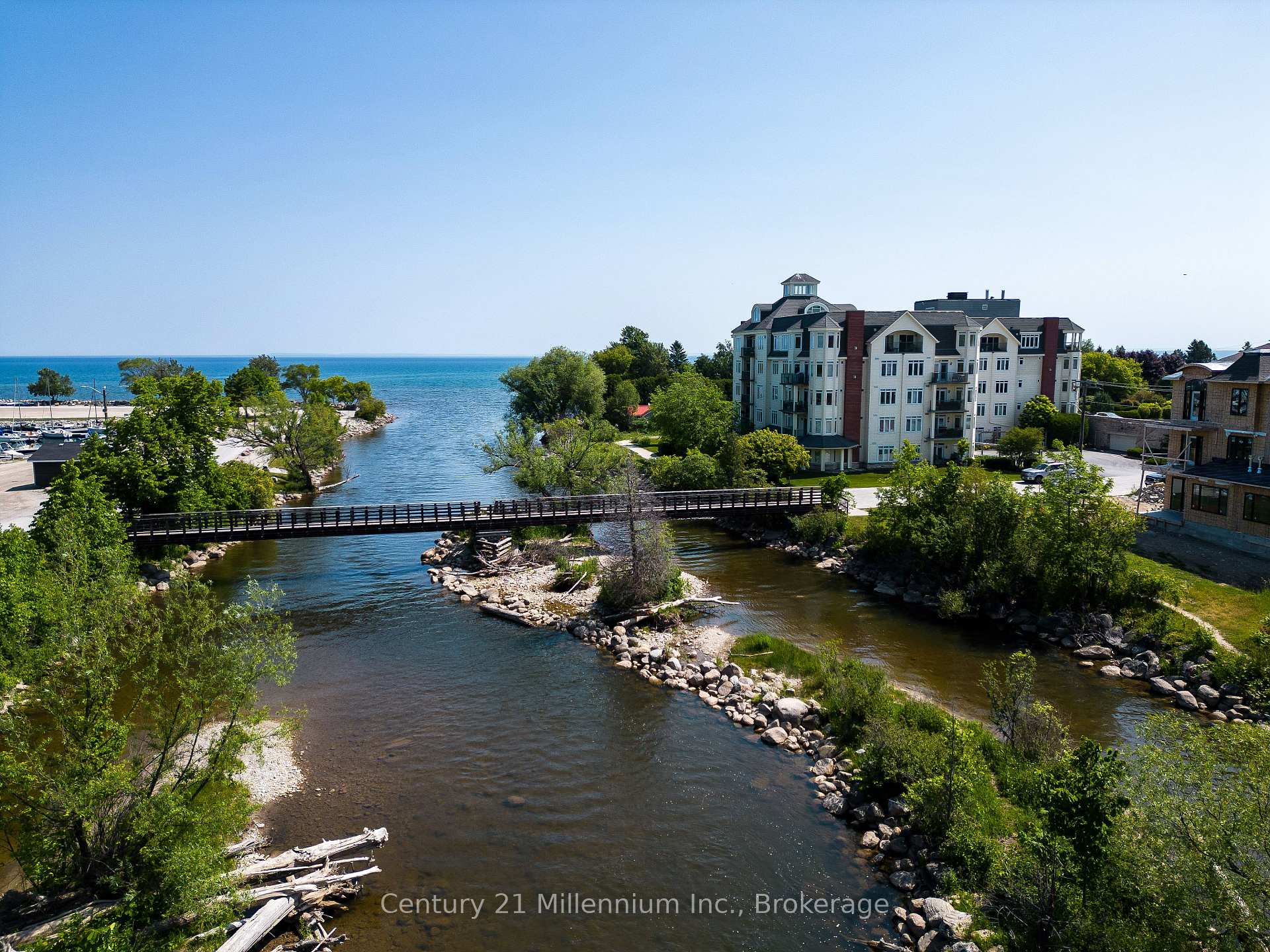Photo 25 of Unit 407, 10 Bay Street E, Blue Mountains — HOMEH