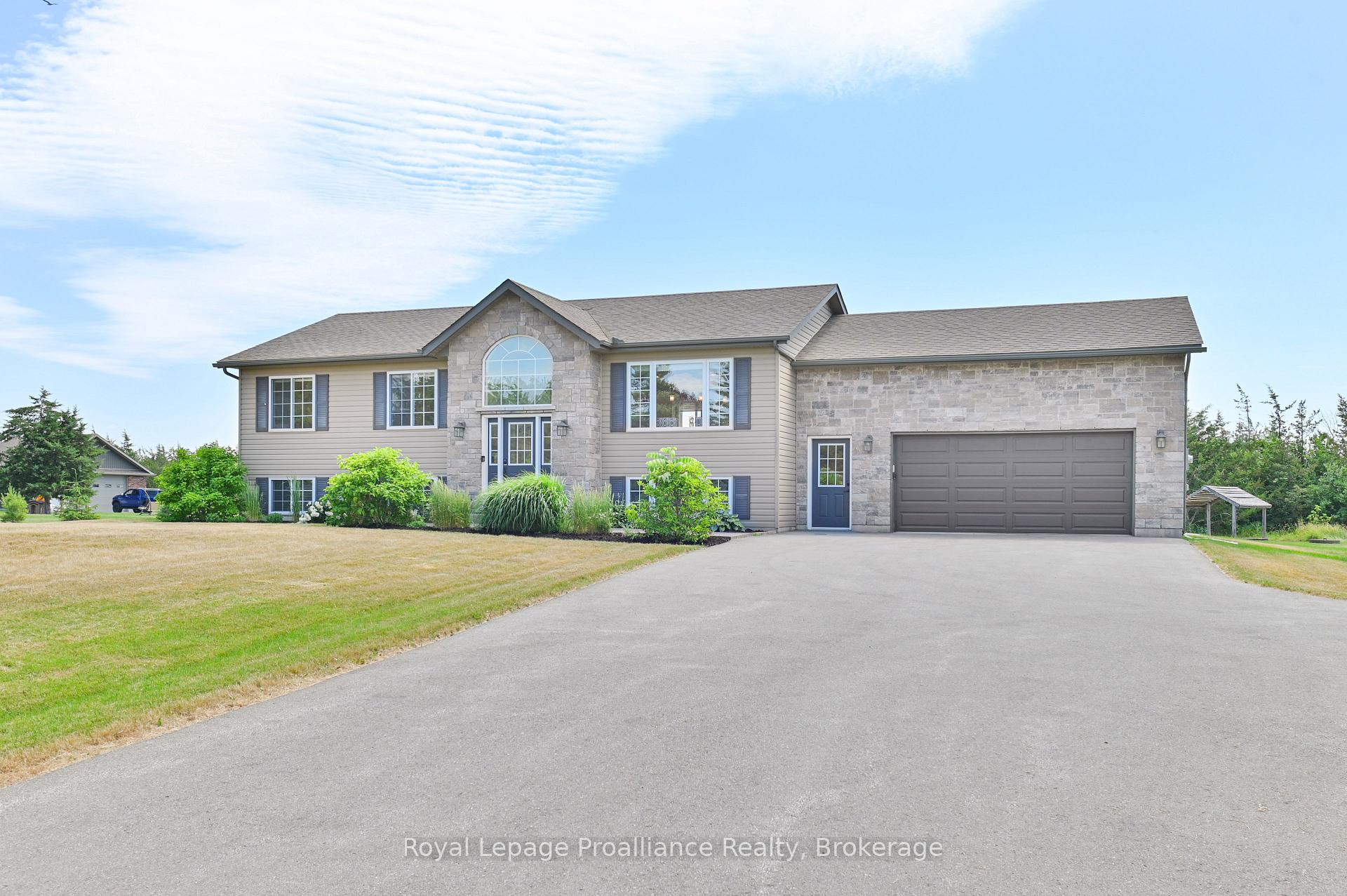Photo 2 of 3471 County 3 Road, Prince Edward County, Ameliasburg Ward — HOMEH
