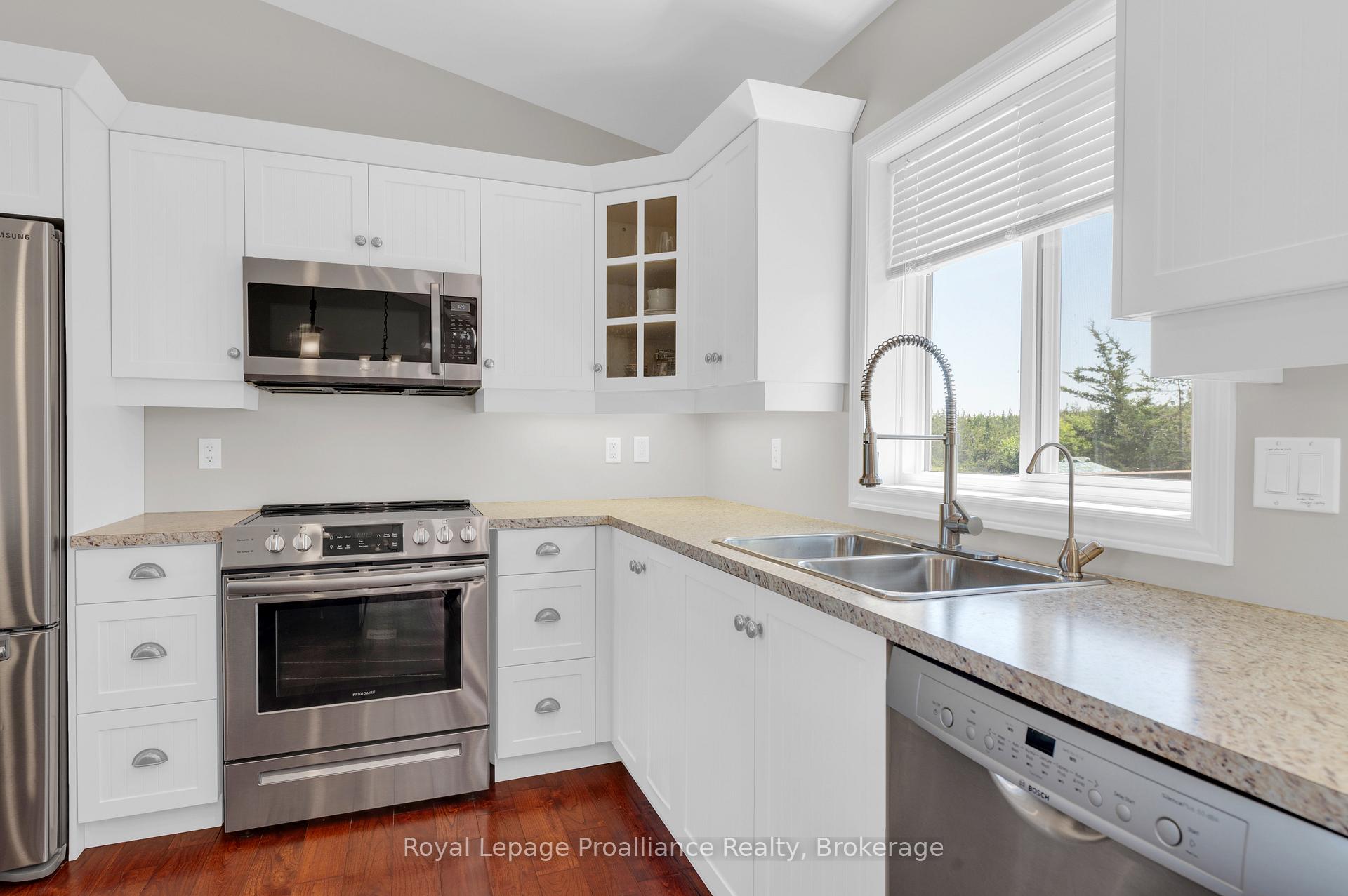 Photo 11 of 3471 County 3 Road, Prince Edward County, Ameliasburg Ward — HOMEH