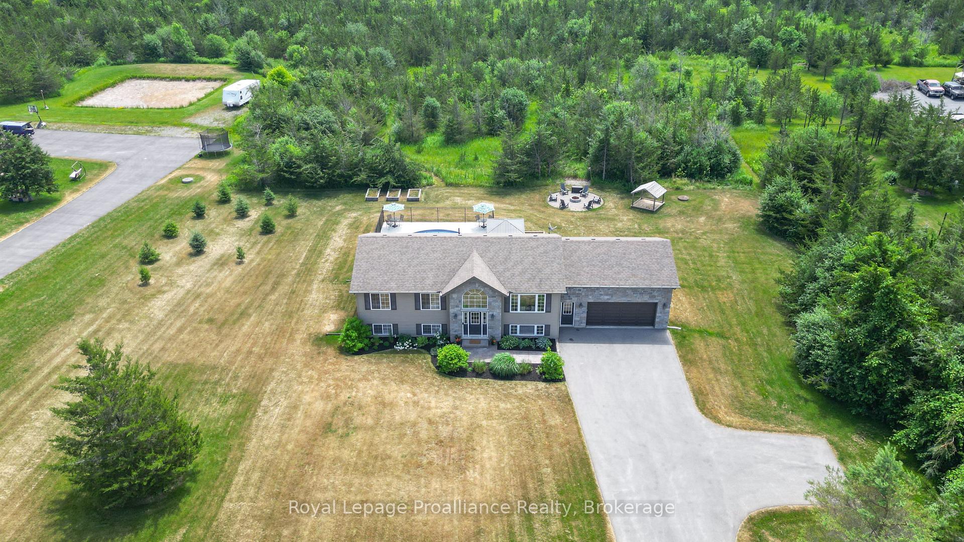 Photo 41 of 3471 County 3 Road, Prince Edward County, Ameliasburg Ward — HOMEH