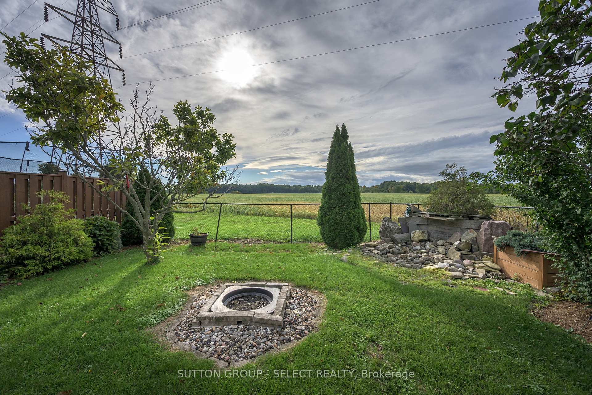 Photo 12 of 282 Marsh Line, Dutton/Dunwich, Dutton — HOMEH