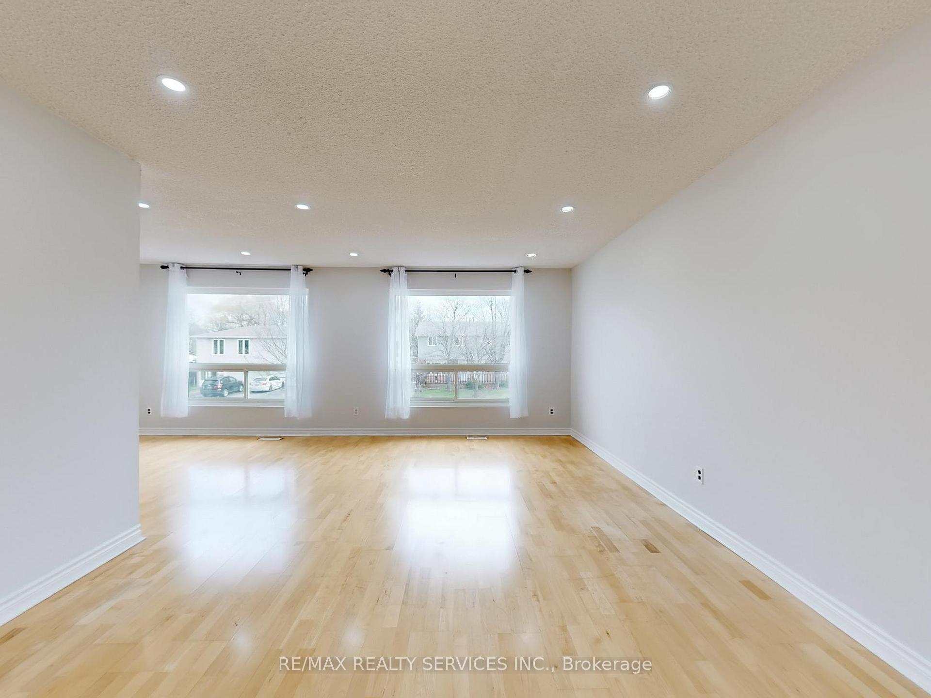 Photo 9 of 9 Glenridge Road, Brampton, Northgate — HOMEH