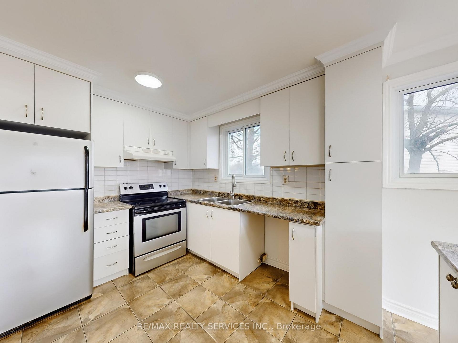 Photo 17 of 9 Glenridge Road, Brampton, Northgate — HOMEH