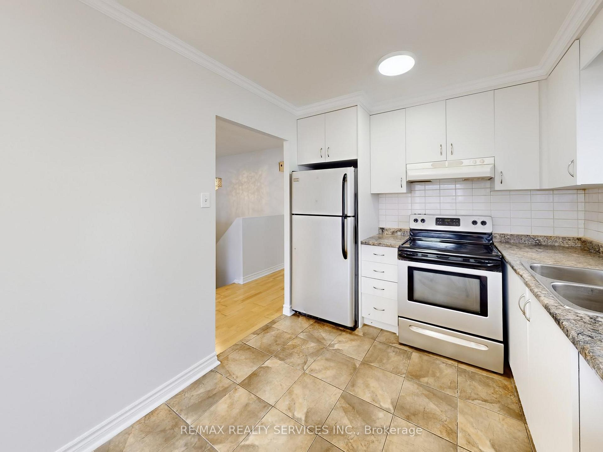 Photo 19 of 9 Glenridge Road, Brampton, Northgate — HOMEH