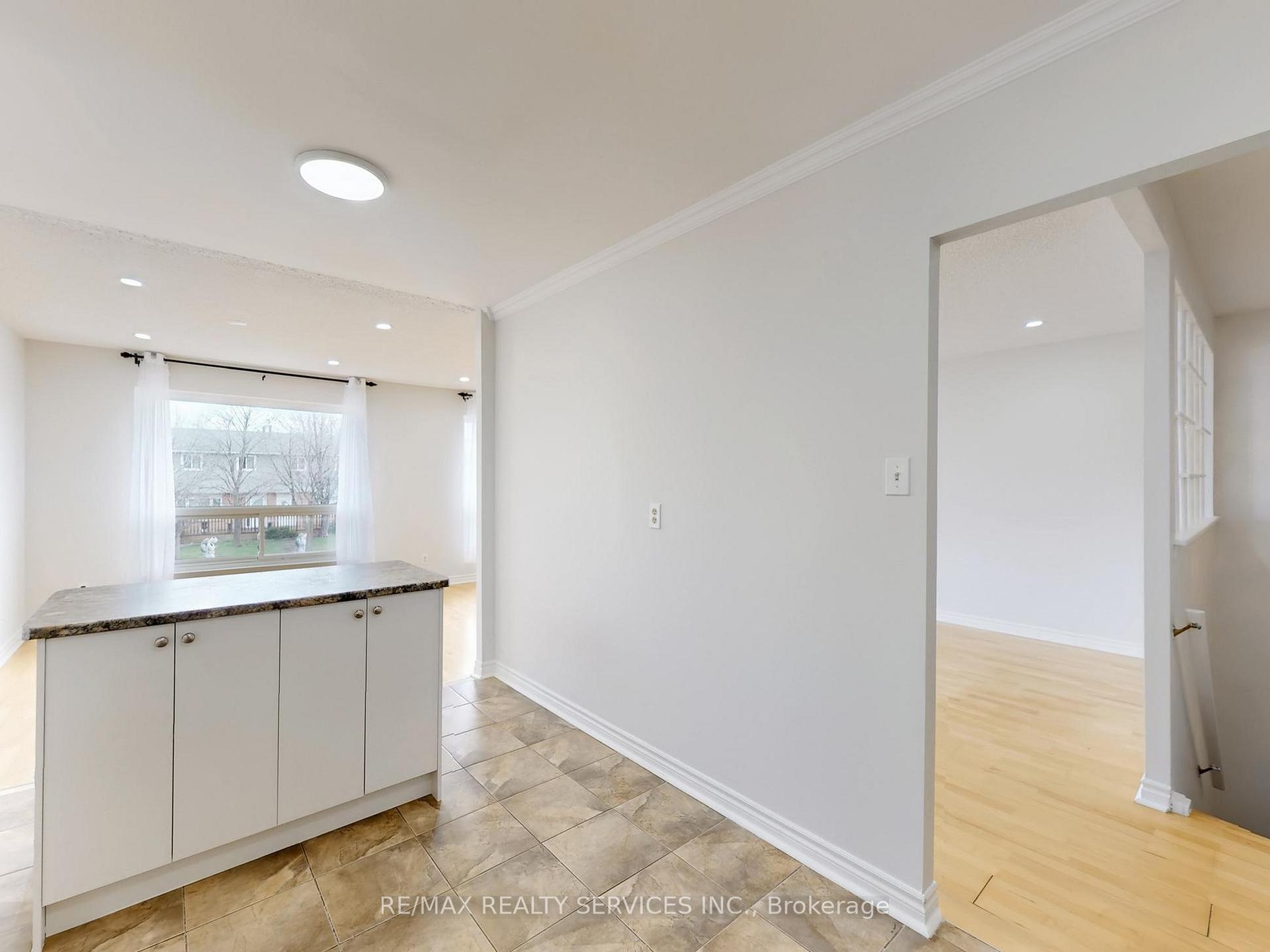 Photo 20 of 9 Glenridge Road, Brampton, Northgate — HOMEH