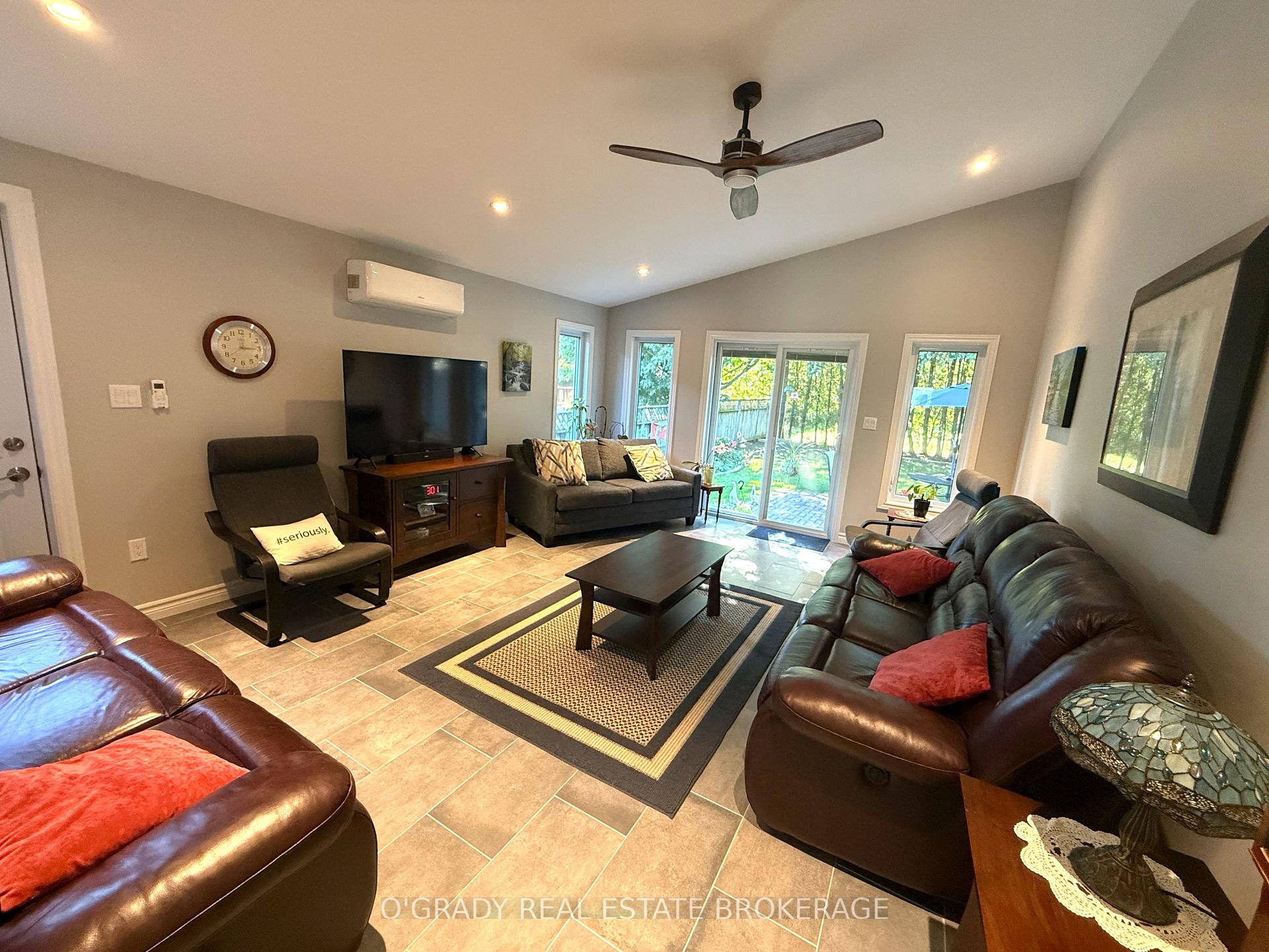 Photo 19 of 1442 Windsor Drive, Brockville, Brockville — HOMEH