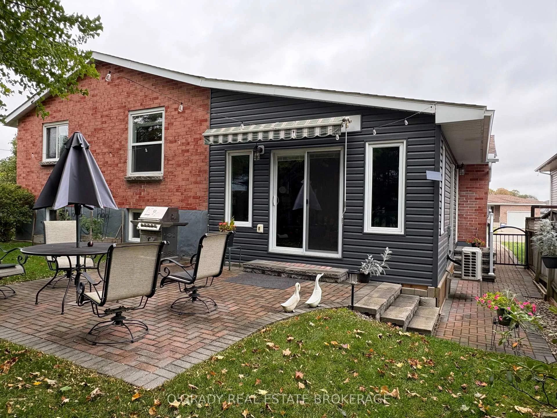 Photo 6 of 1442 Windsor Drive, Brockville, Brockville — HOMEH