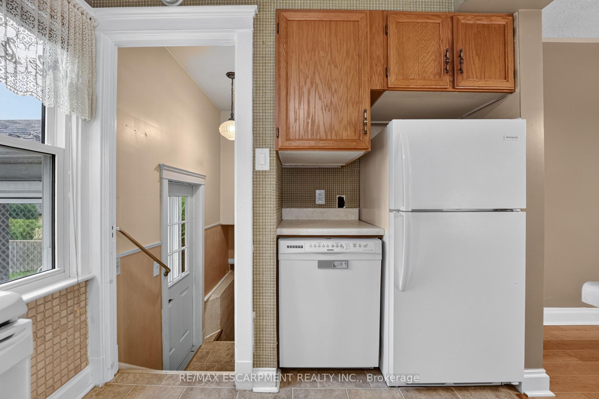 Photo 17 of 4937 King Street, Lincoln, Beamsville — HOMEH