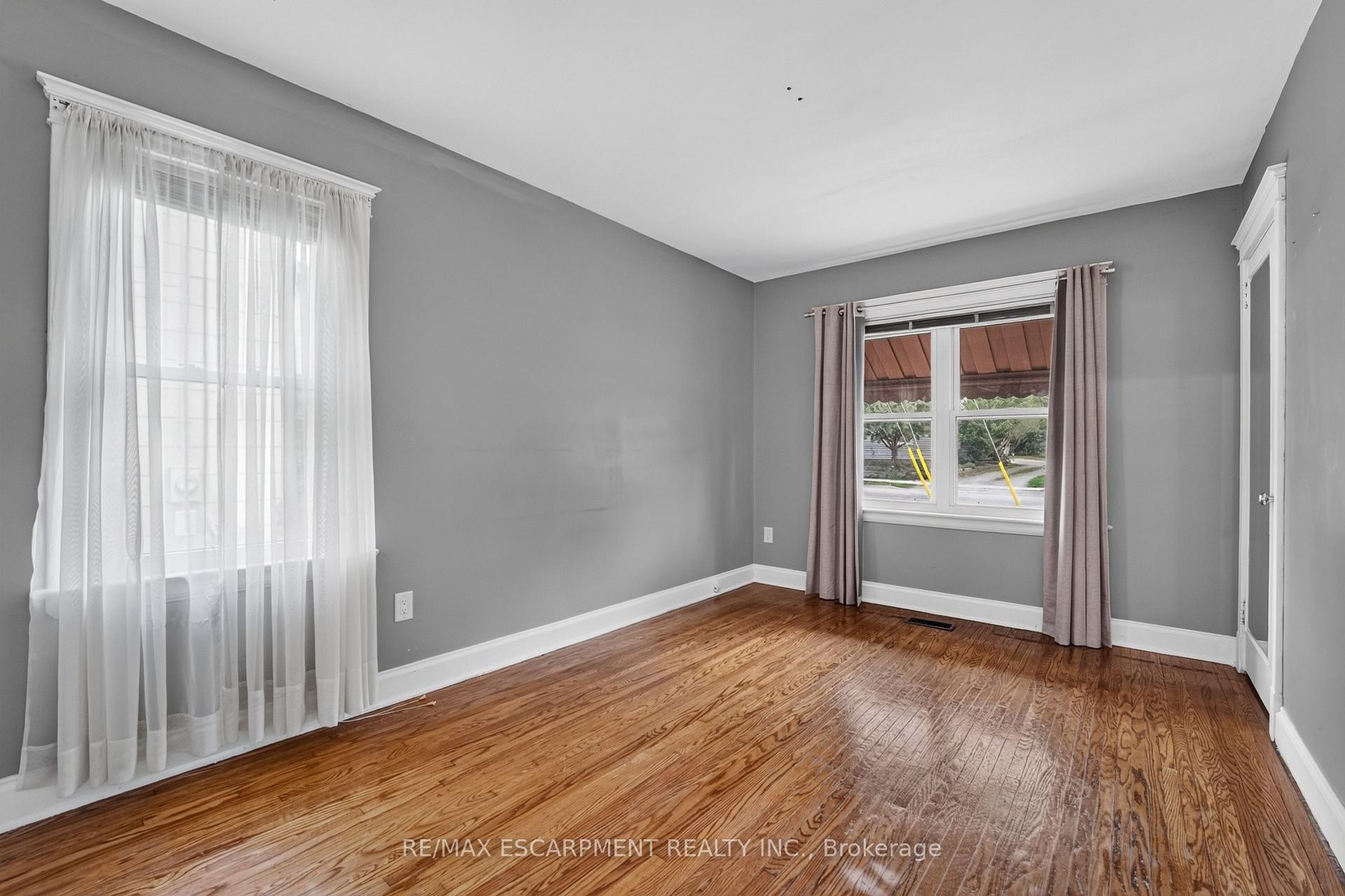 Photo 18 of 4937 King Street, Lincoln, Beamsville — HOMEH