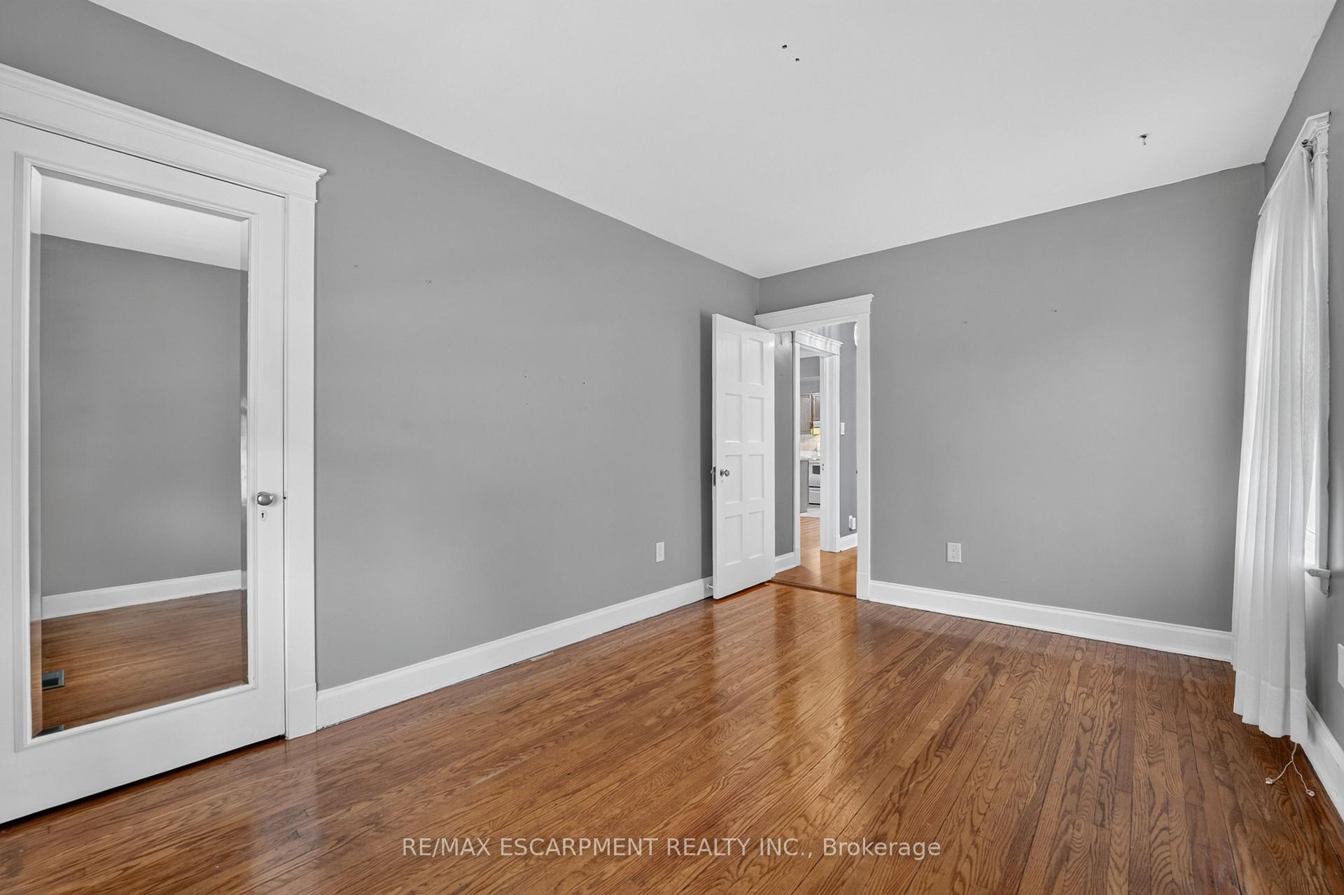 Photo 19 of 4937 King Street, Lincoln, Beamsville — HOMEH