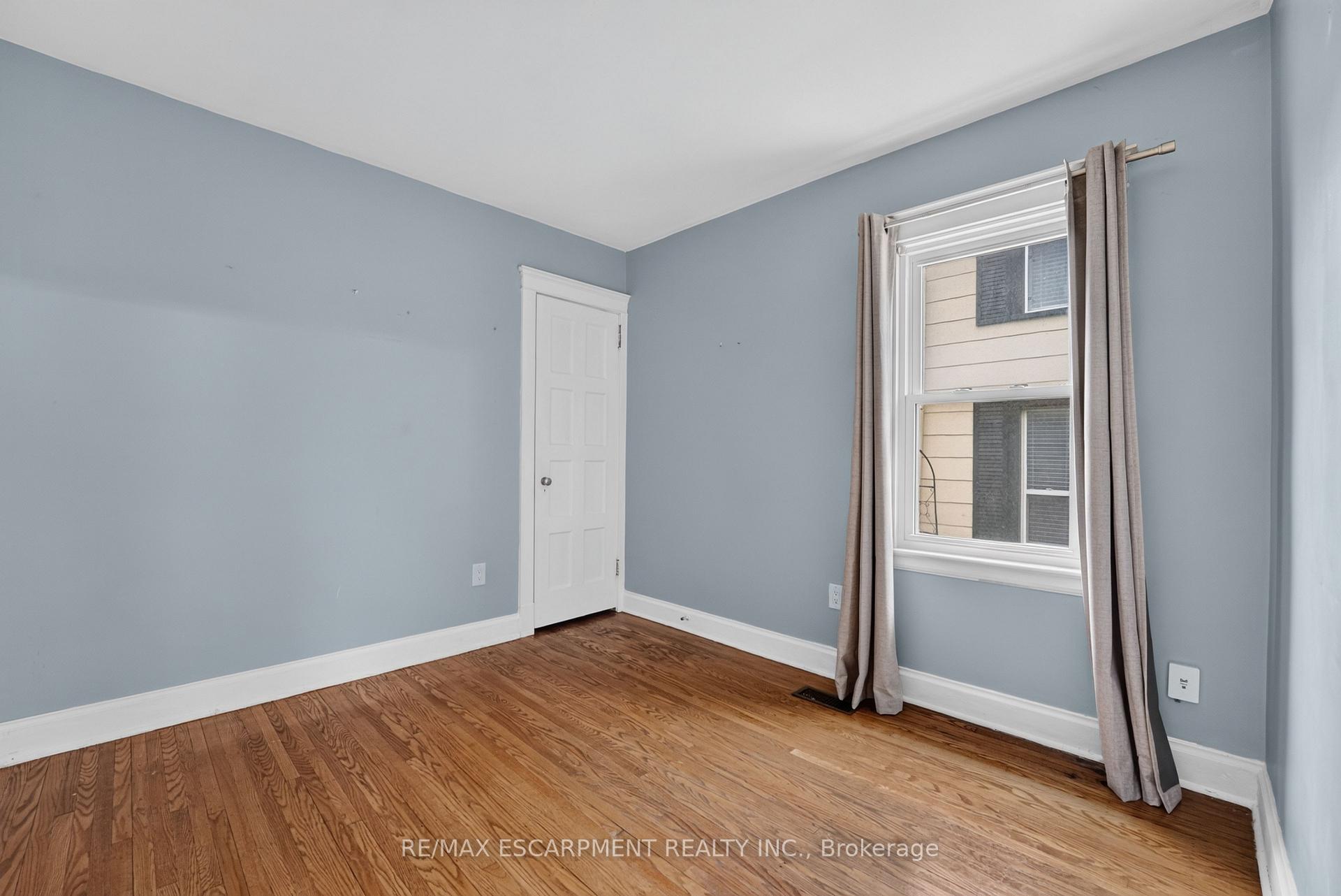 Photo 20 of 4937 King Street, Lincoln, Beamsville — HOMEH