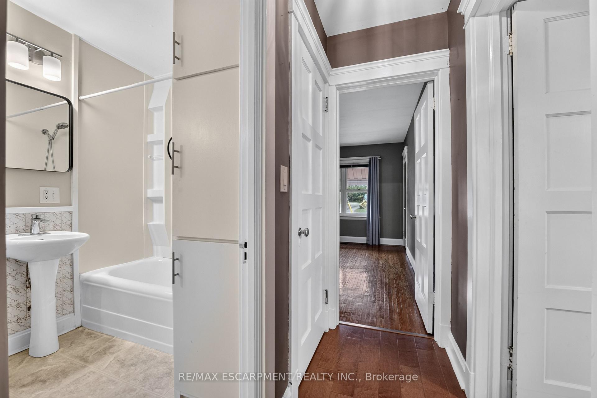 Photo 26 of 4937 King Street, Lincoln, Beamsville — HOMEH
