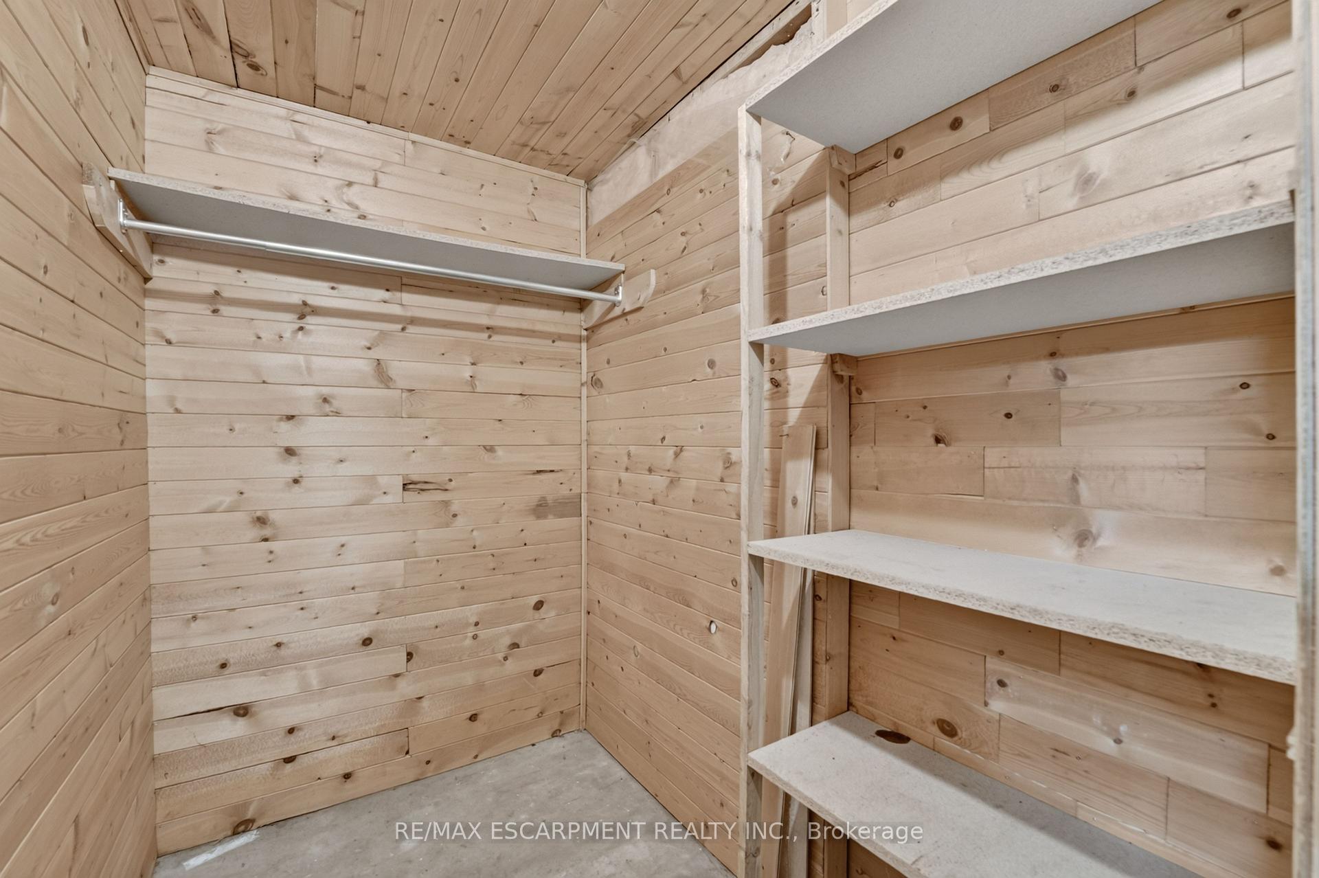 Photo 39 of 4937 King Street, Lincoln, Beamsville — HOMEH
