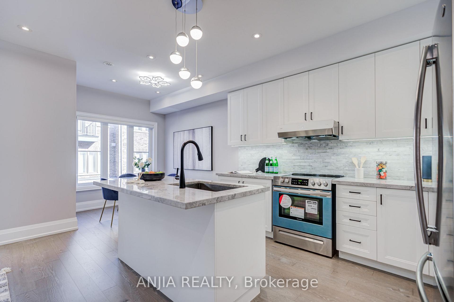 Photo 23 of 4146 Highway 7 Road E, Markham, Unionville — HOMEH