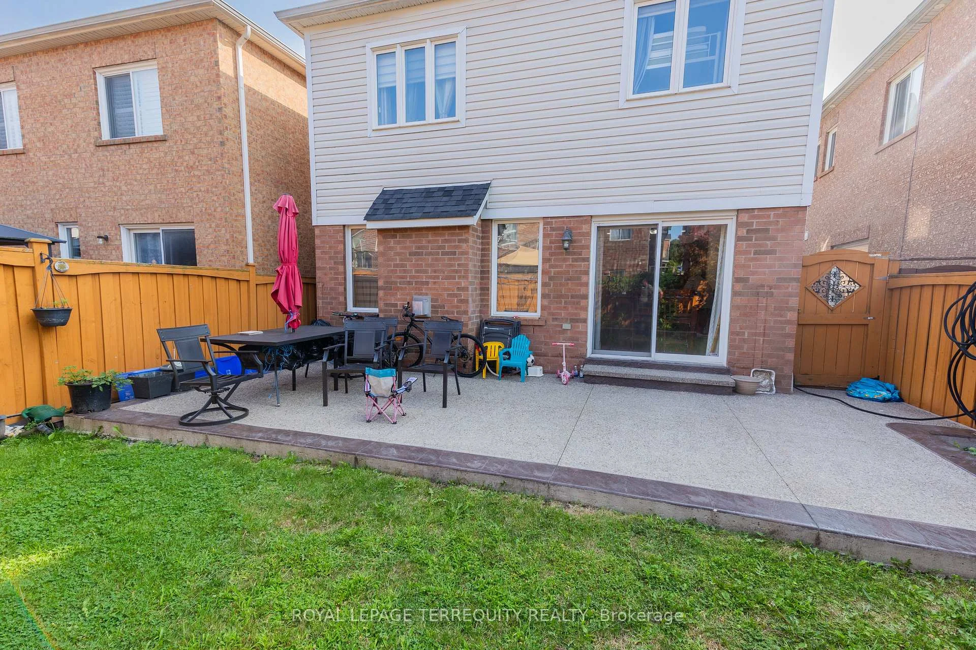 Photo 29 of 44 Thackery Drive, Ajax, Northeast Ajax — HOMEH