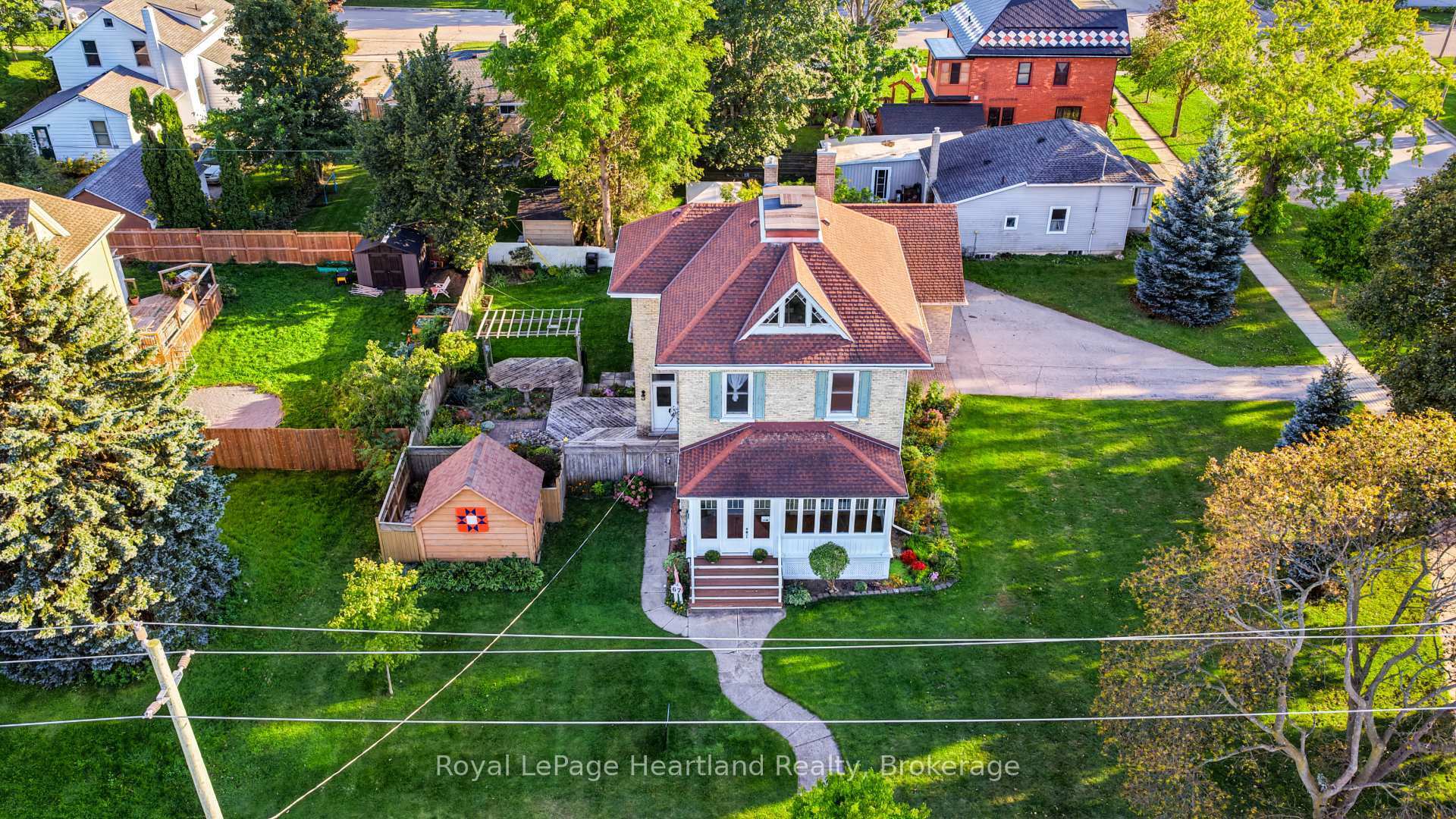 Photo 2 of 67 Elgin Avenue W, Goderich, Goderich (Town) — HOMEH