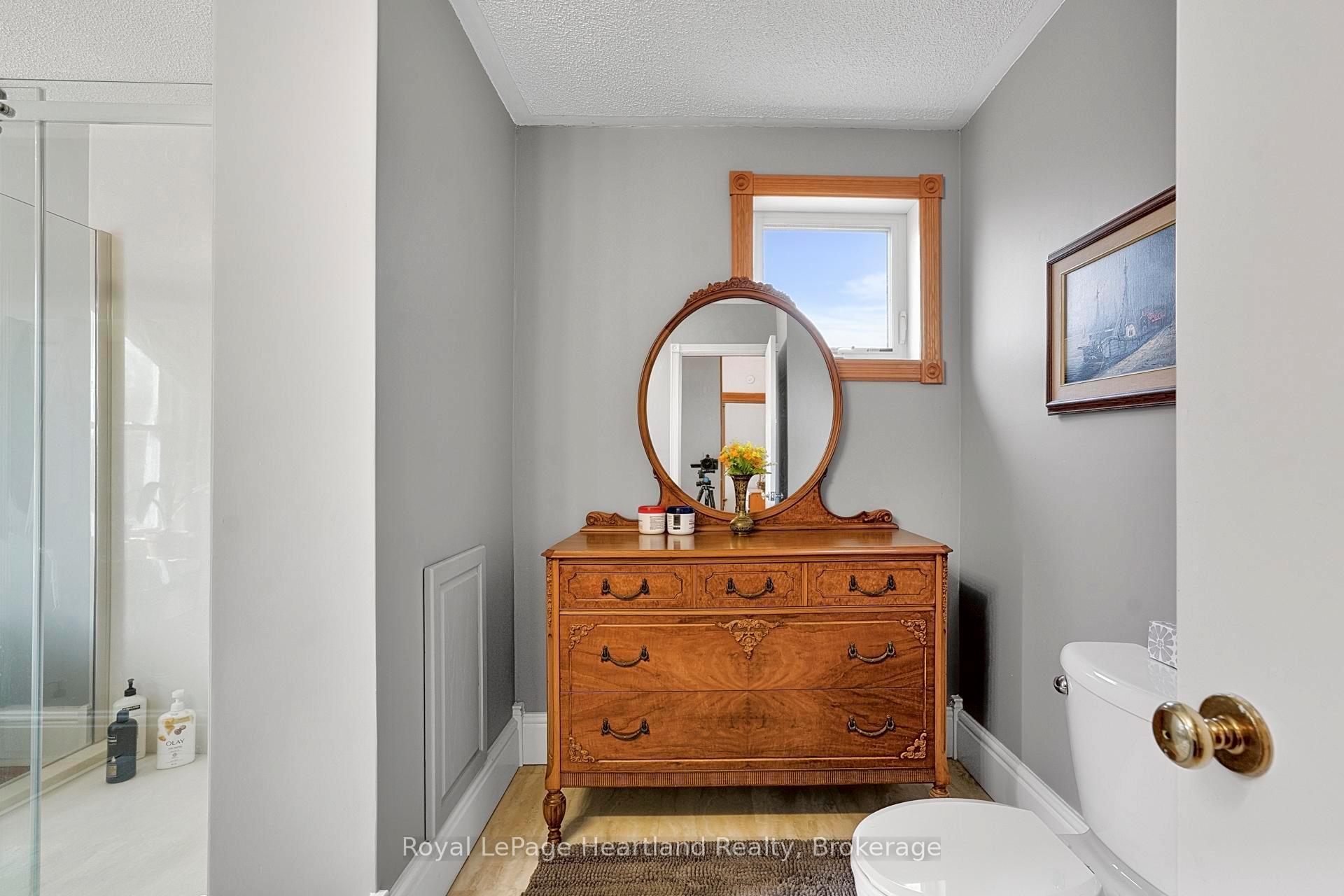 Photo 30 of 67 Elgin Avenue W, Goderich, Goderich (Town) — HOMEH