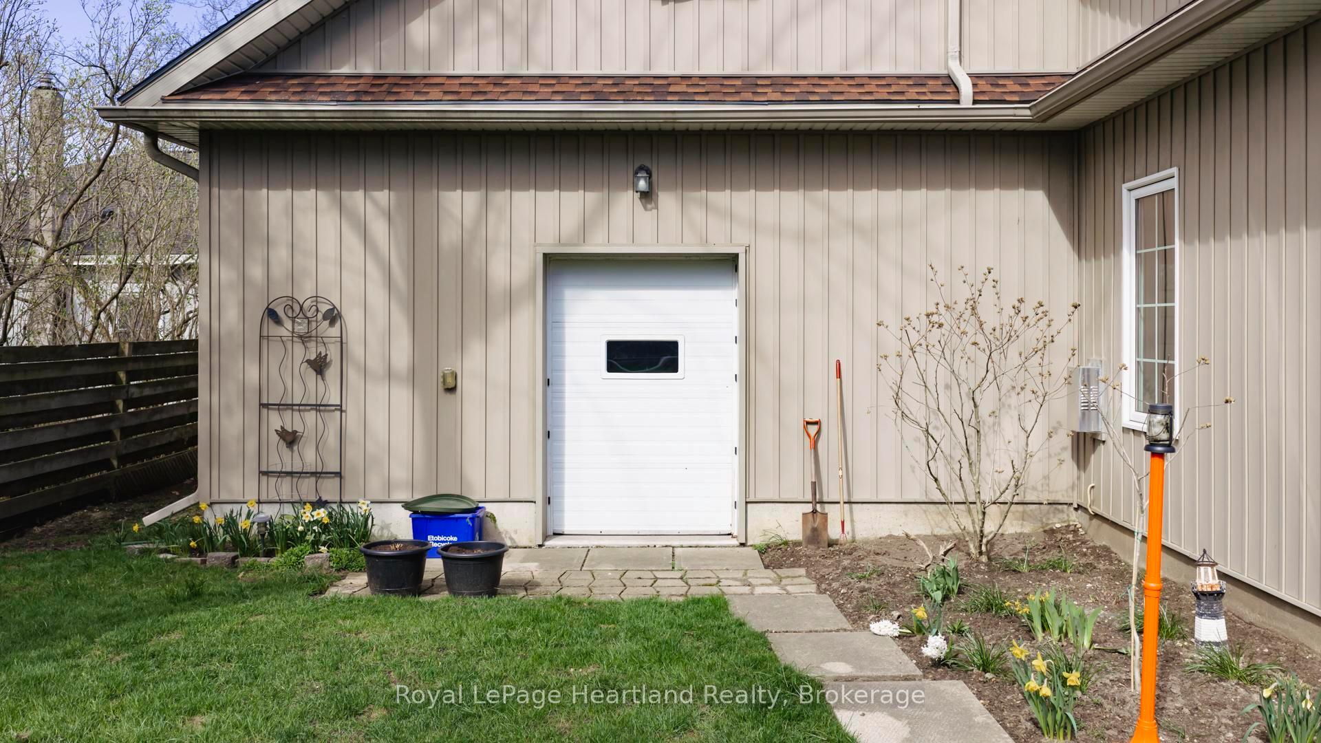 Photo 46 of 67 Elgin Avenue W, Goderich, Goderich (Town) — HOMEH