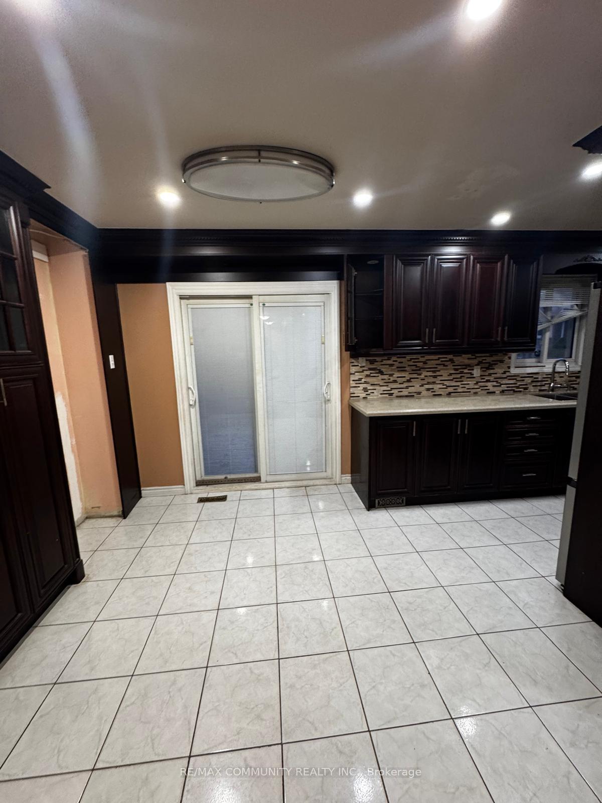 Photo 9 of Unit Upper, 56 Overlord Crescent, Scarborough, Malvern — HOMEH