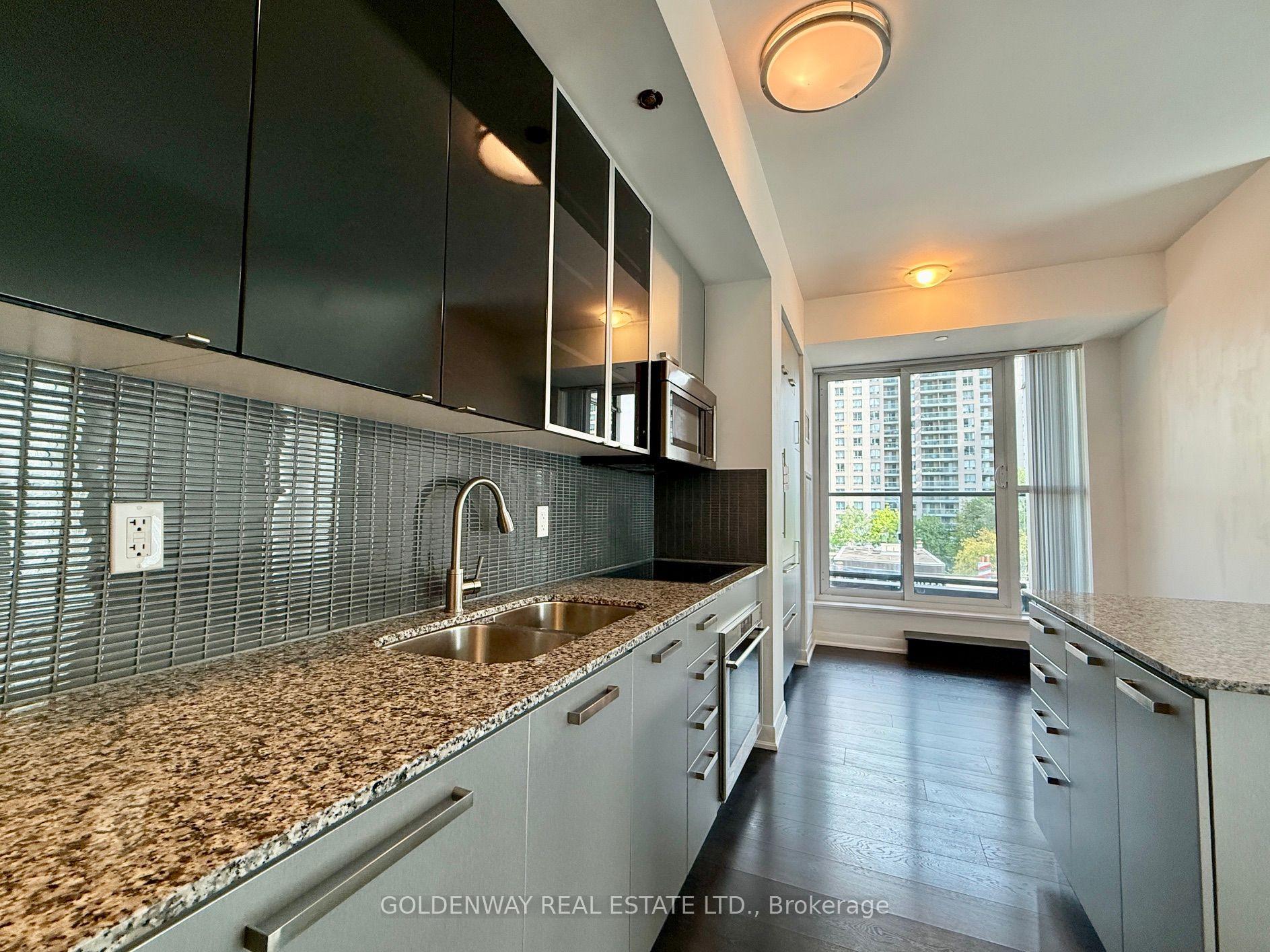 Photo 6 of Unit 110, 5168 Yonge Street, North York, Willowdale West — HOMEH