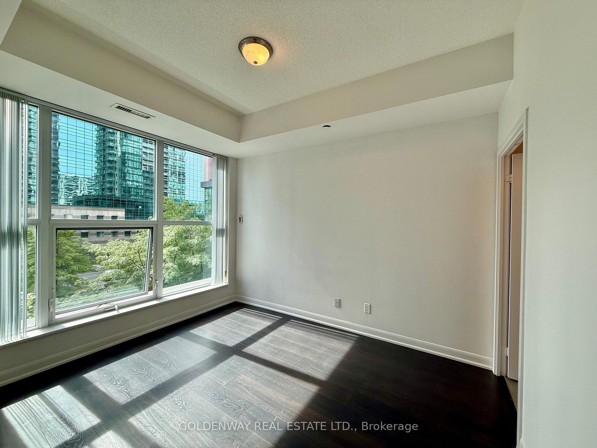 Photo 9 of Unit 110, 5168 Yonge Street, North York, Willowdale West — HOMEH