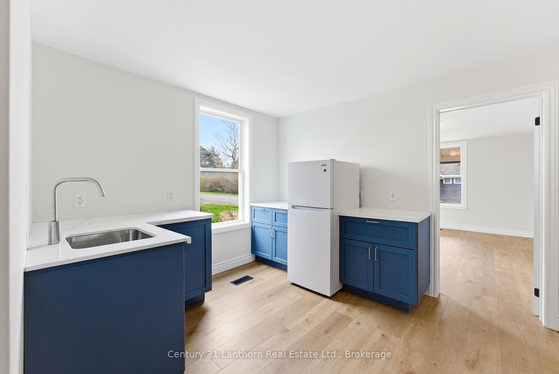 Photo 5 of 16 Store Street, Prince Edward County, Hillier Ward — HOMEH