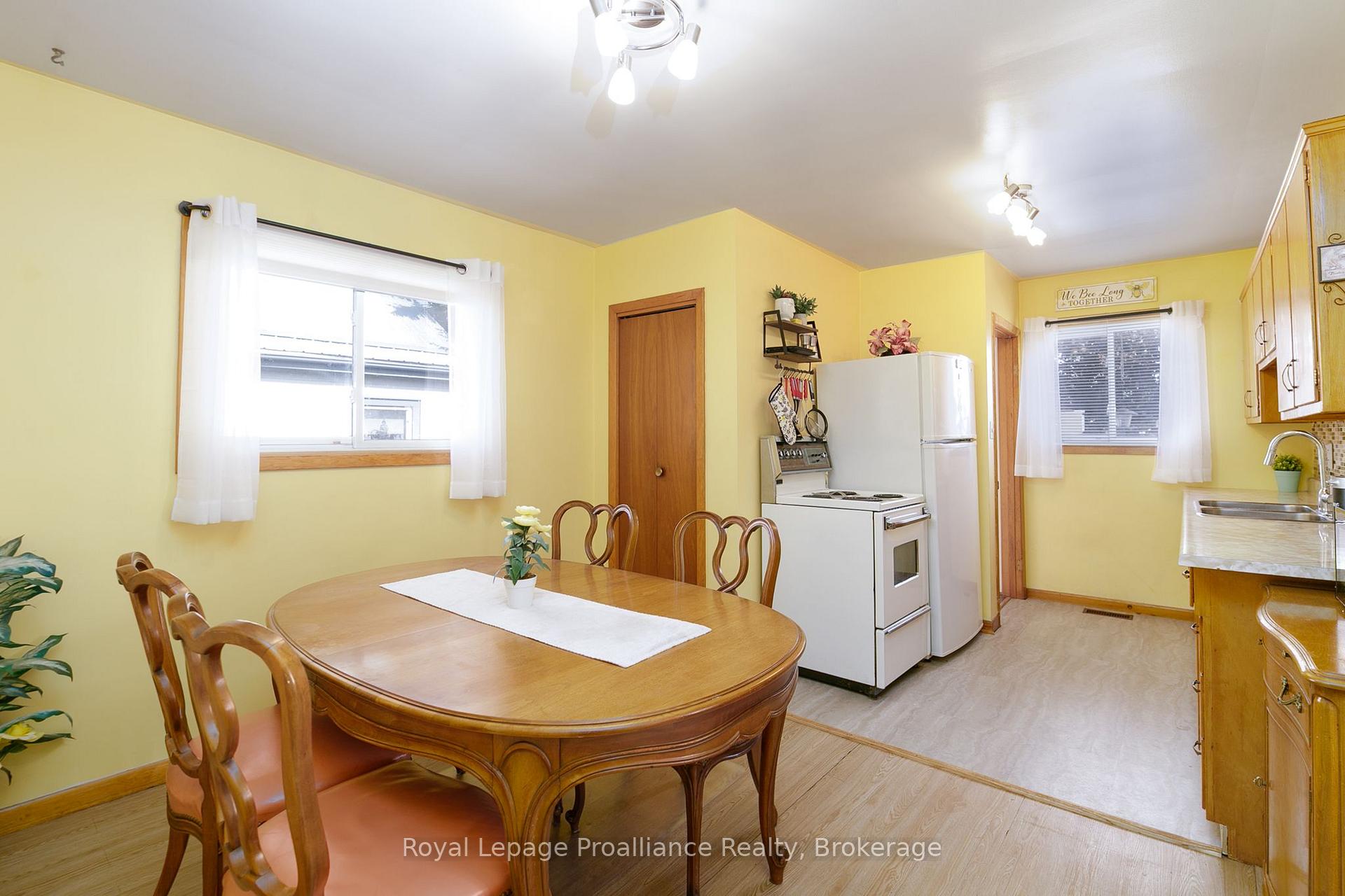 Photo 6 of 26 James Street, Quinte West, Trenton Ward — HOMEH