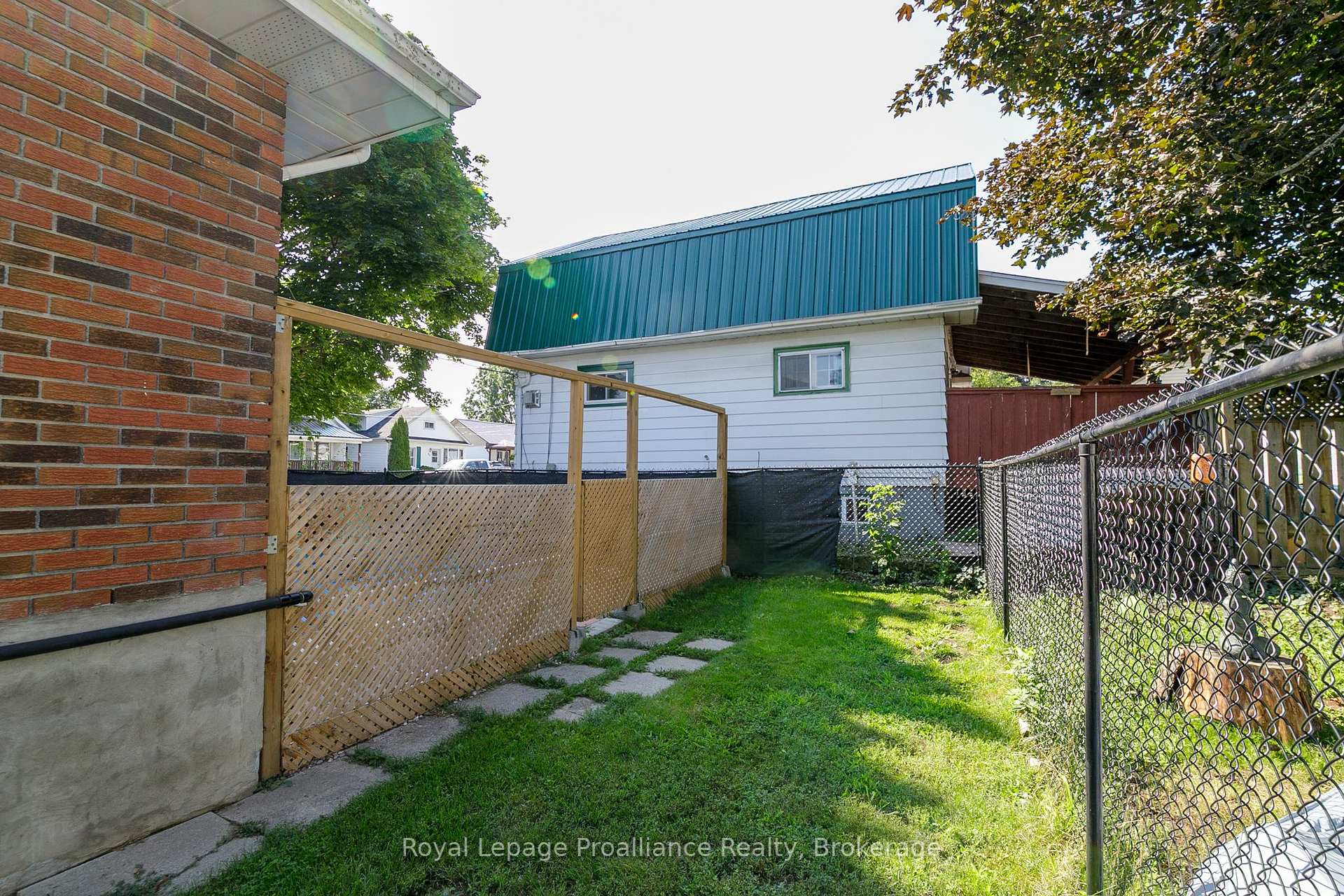 Photo 18 of 26 James Street, Quinte West, Trenton Ward — HOMEH
