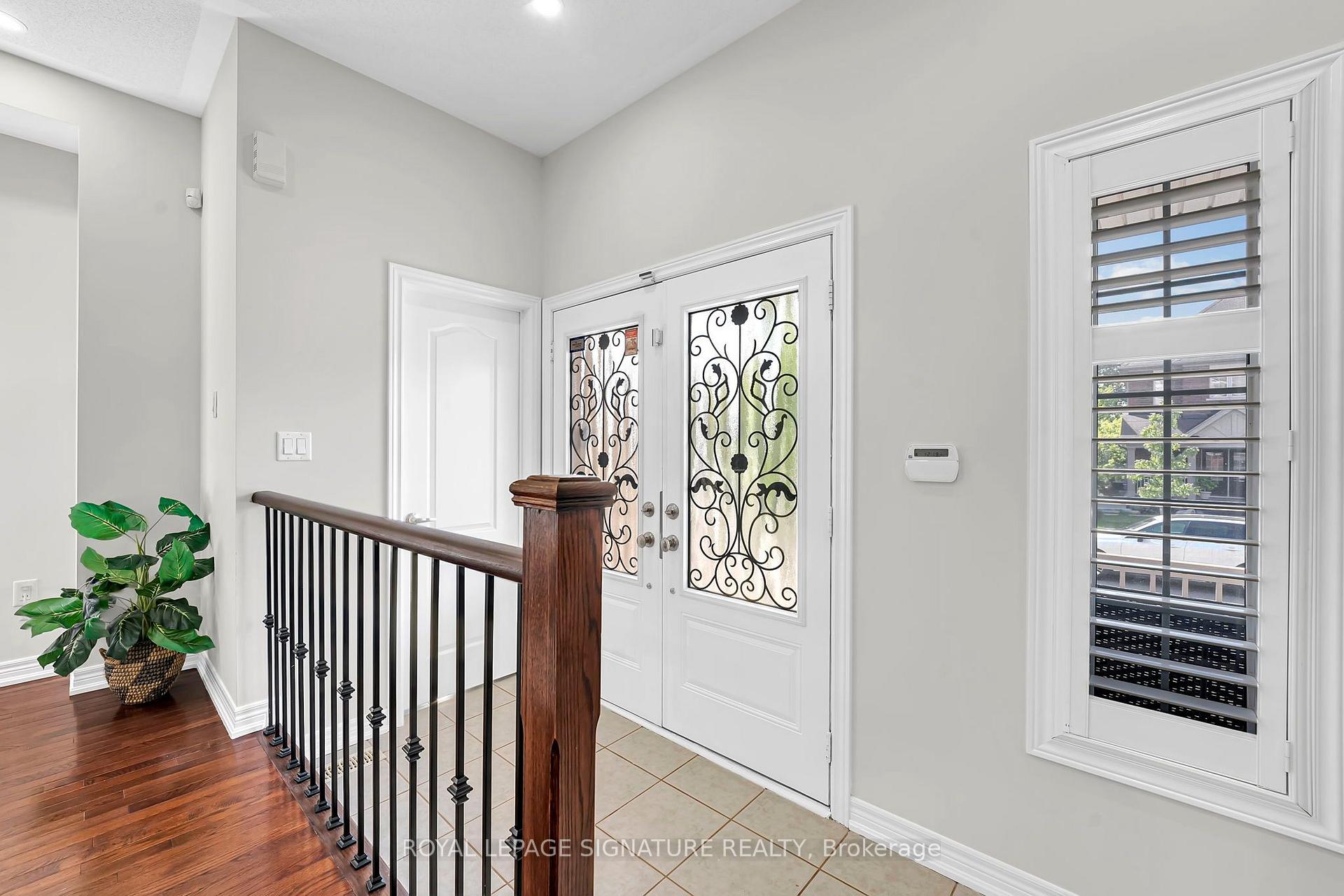 Photo 6 of 23 Arrowpoint Drive, Brampton, Credit Valley — HOMEH