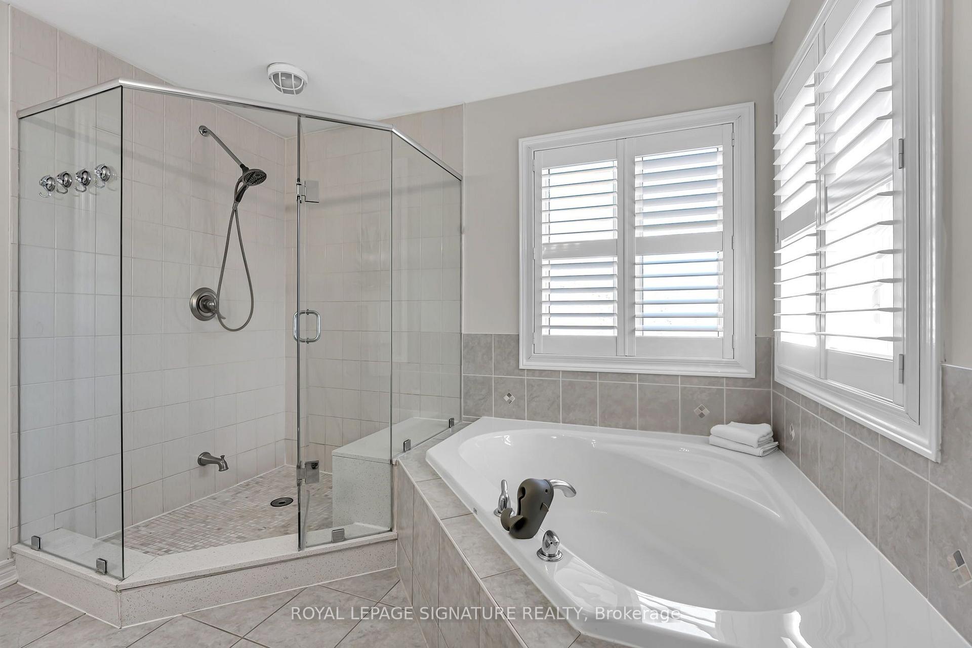 Photo 28 of 23 Arrowpoint Drive, Brampton, Credit Valley — HOMEH