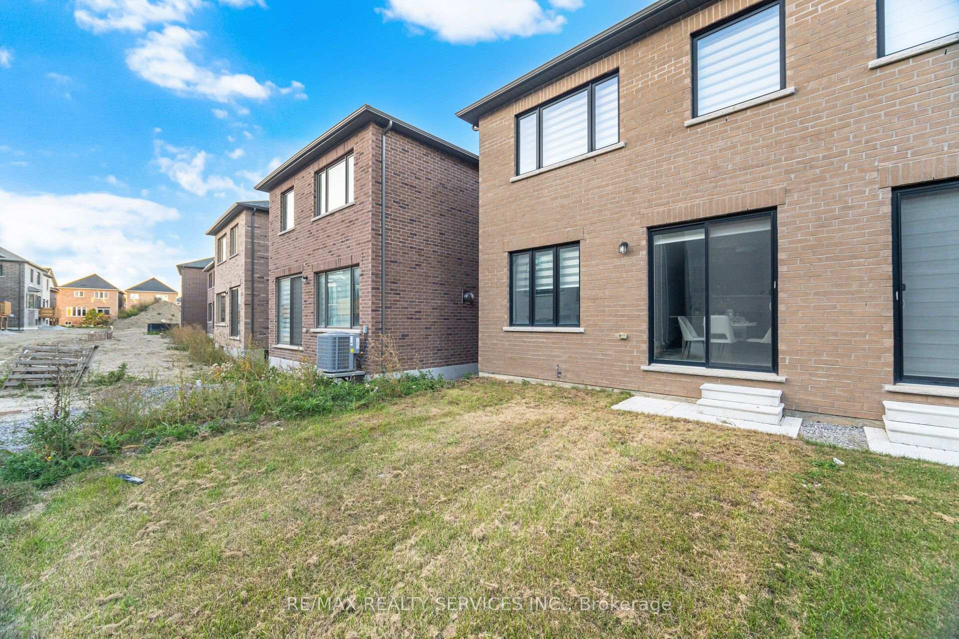 Photo 37 of 34 Lipscott Drive, Caledon, Rural Caledon — HOMEH