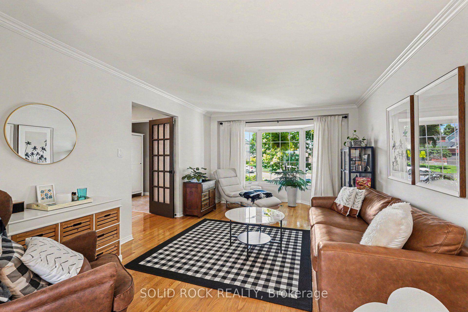 Photo 7 of 742 Merkley Drive, Ottawa, Fallingbrook/Pineridge — HOMEH