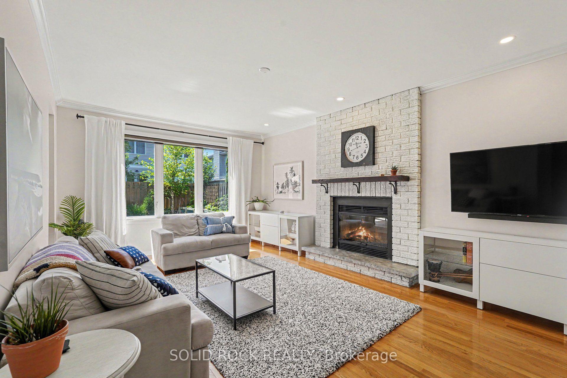 Photo 9 of 742 Merkley Drive, Ottawa, Fallingbrook/Pineridge — HOMEH