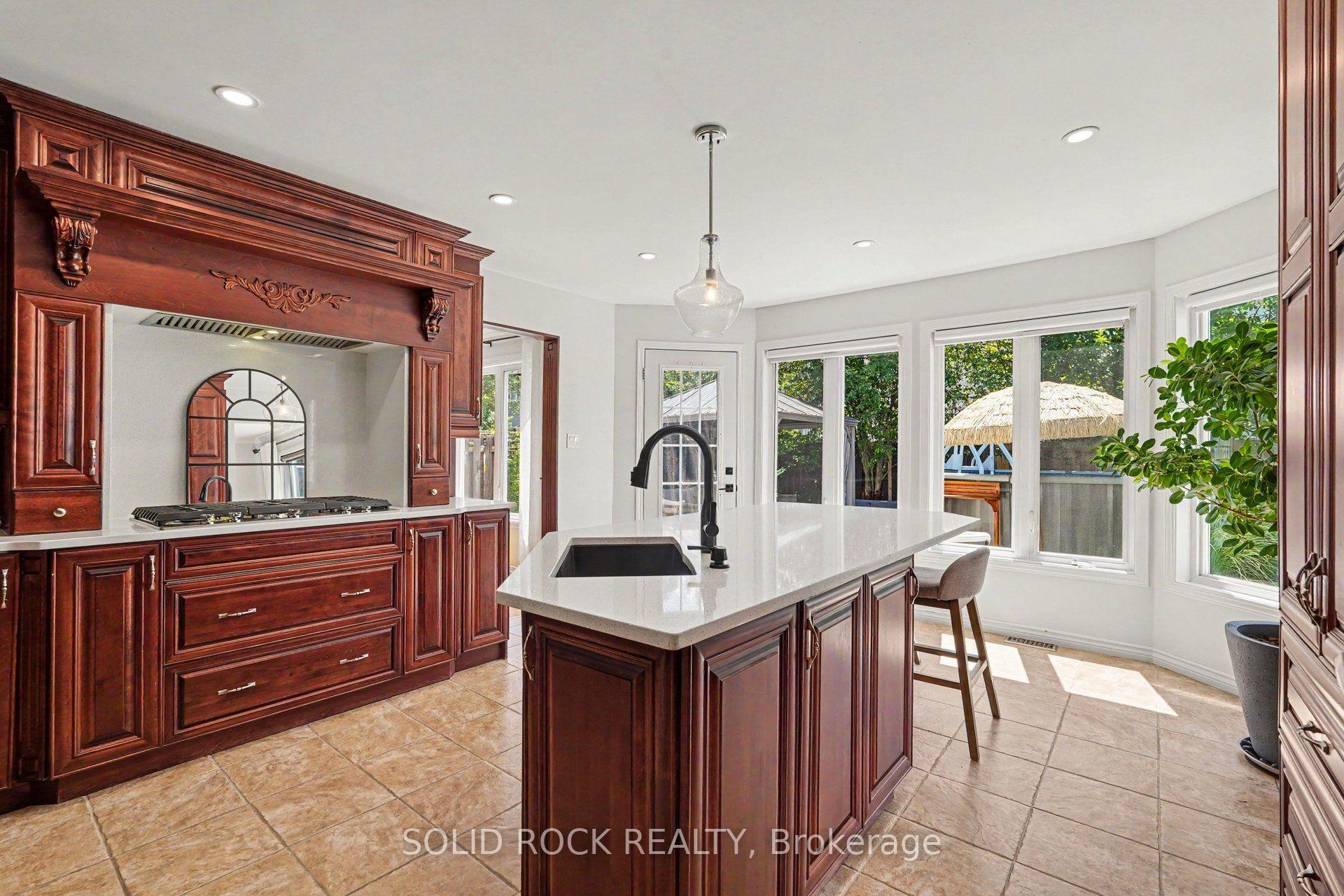 Photo 15 of 742 Merkley Drive, Ottawa, Fallingbrook/Pineridge — HOMEH