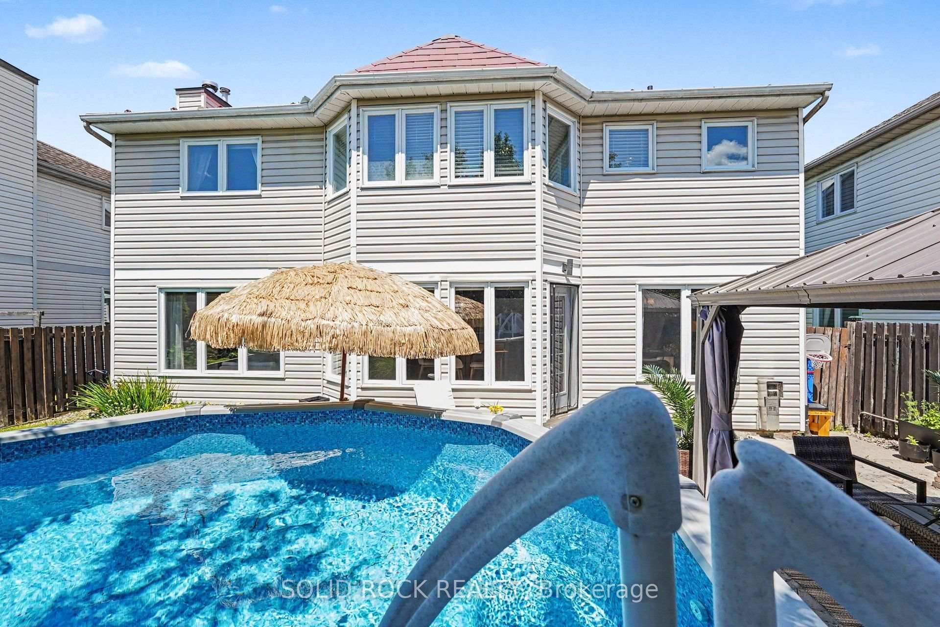 Photo 29 of 742 Merkley Drive, Ottawa, Fallingbrook/Pineridge — HOMEH