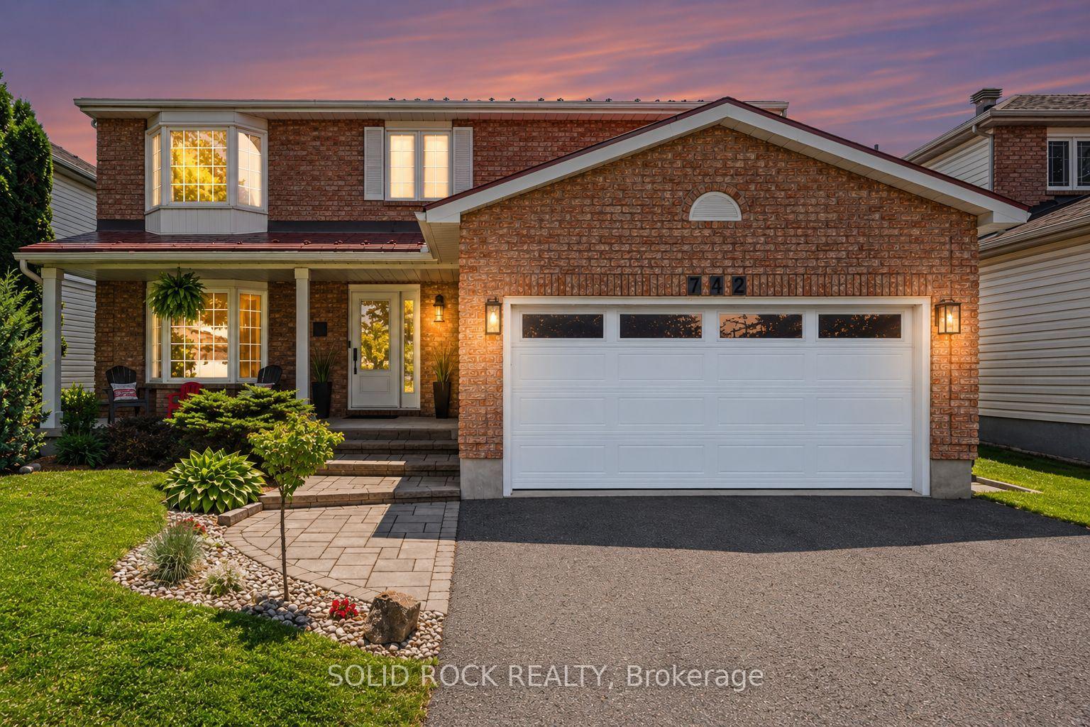 Photo 2 of 742 Merkley Drive, Ottawa, Fallingbrook/Pineridge — HOMEH