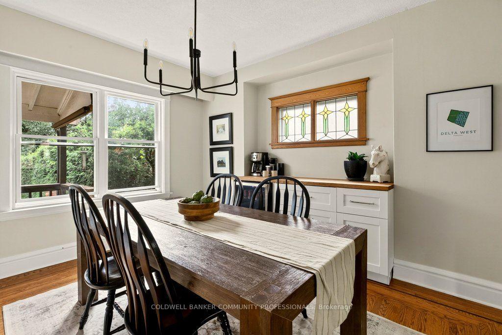 Photo 15 of 243 Grosvenor Avenue S, Hamilton, Delta — HOMEH