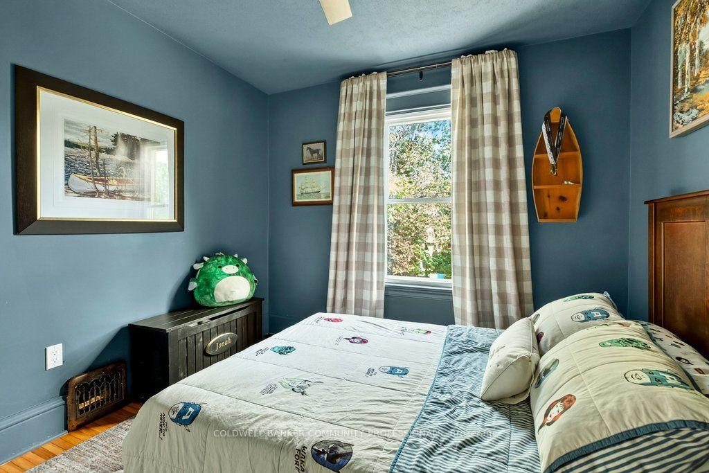 Photo 28 of 243 Grosvenor Avenue S, Hamilton, Delta — HOMEH