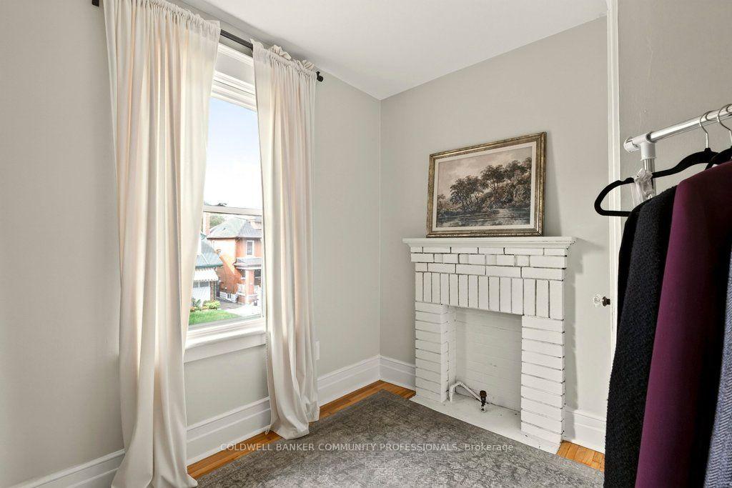 Photo 33 of 243 Grosvenor Avenue S, Hamilton, Delta — HOMEH