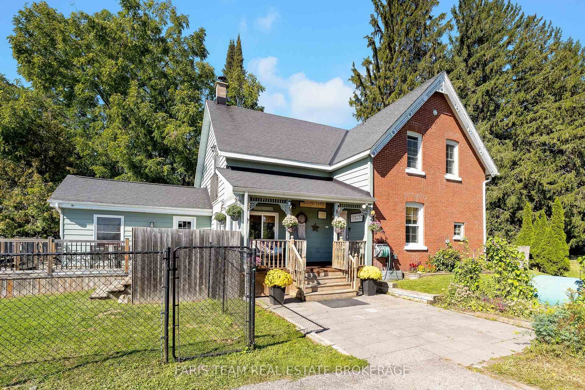 Photo 5 of 1346 Penetanguishene Road, Springwater, Rural Springwater — HOMEH