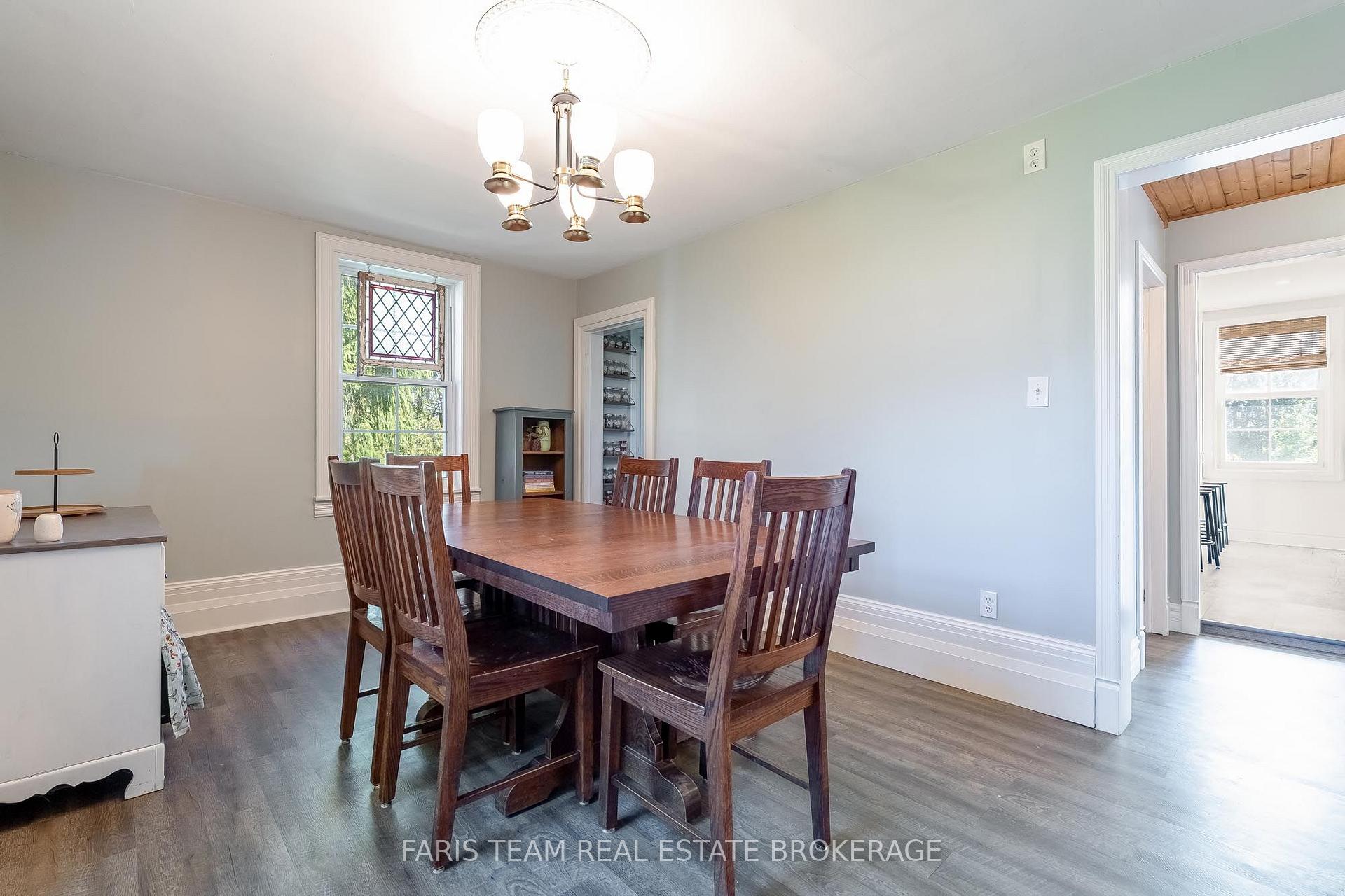 Photo 14 of 1346 Penetanguishene Road, Springwater, Rural Springwater — HOMEH