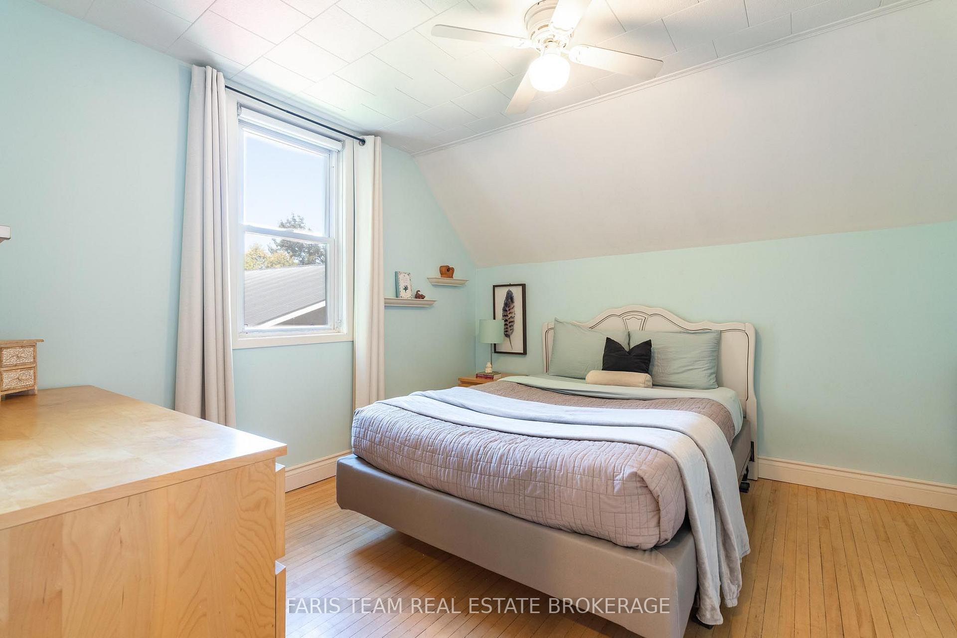 Photo 22 of 1346 Penetanguishene Road, Springwater, Rural Springwater — HOMEH