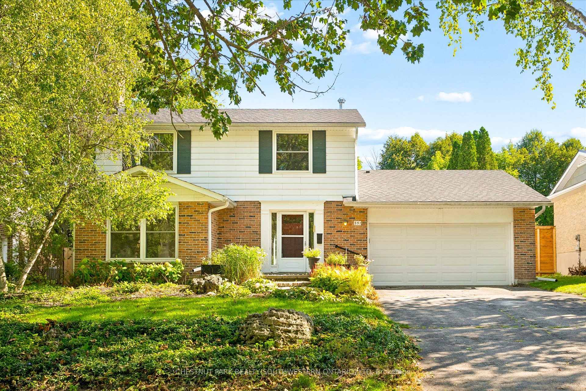 Photo 3 of 351 Craigleith Drive, Waterloo, Beechwood — HOMEH