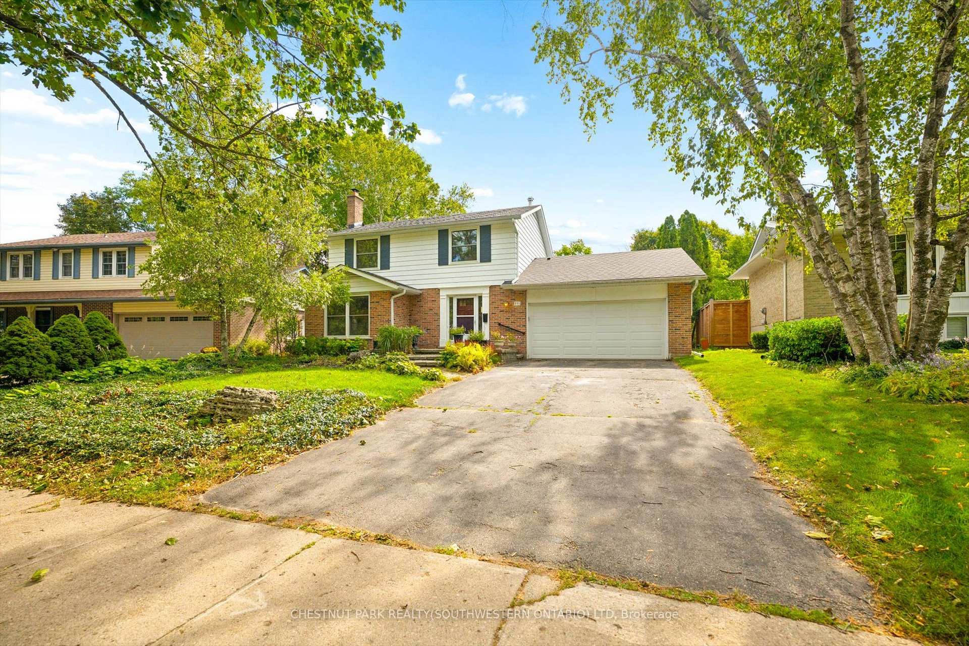 Photo 4 of 351 Craigleith Drive, Waterloo, Beechwood — HOMEH