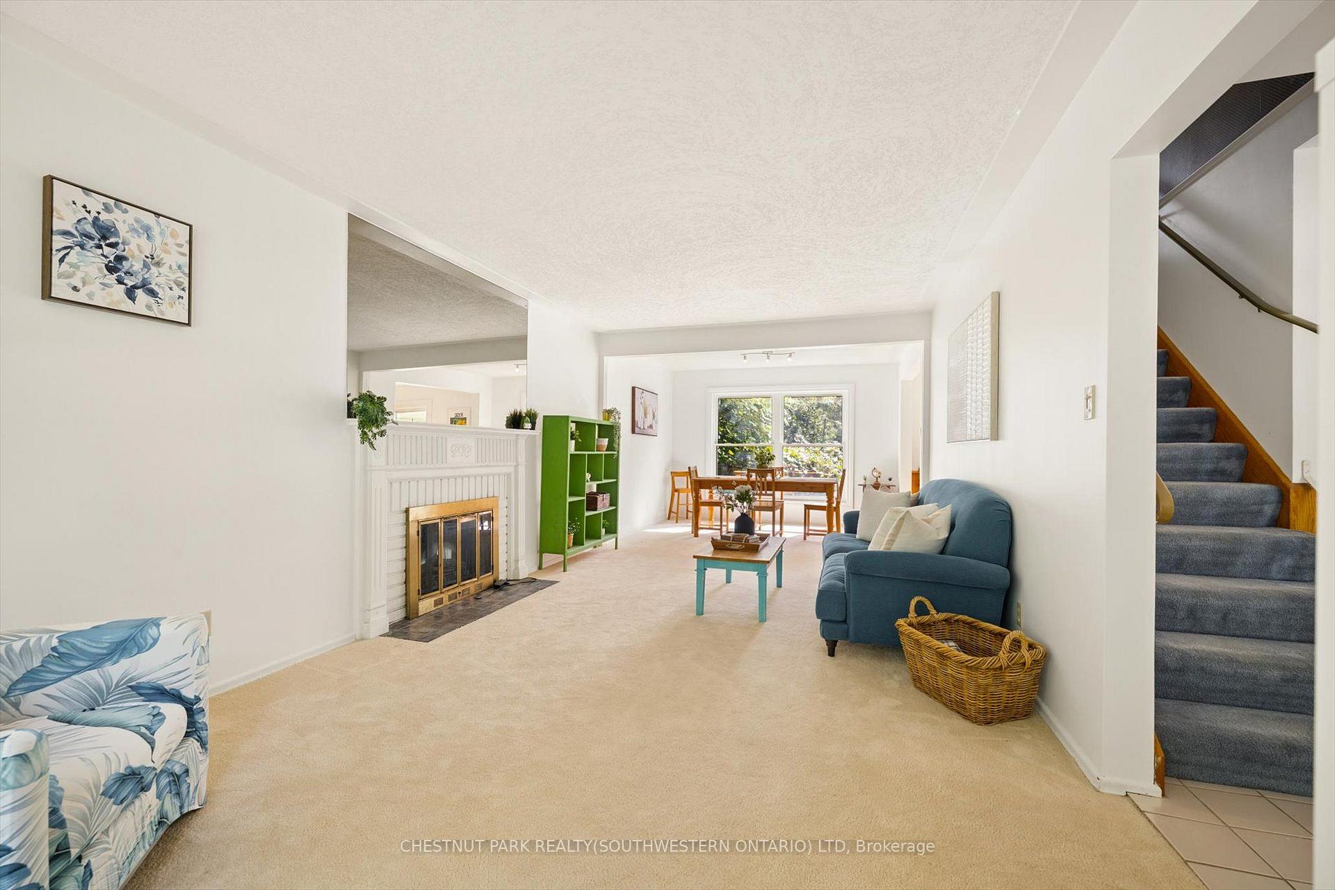 Photo 8 of 351 Craigleith Drive, Waterloo, Beechwood — HOMEH