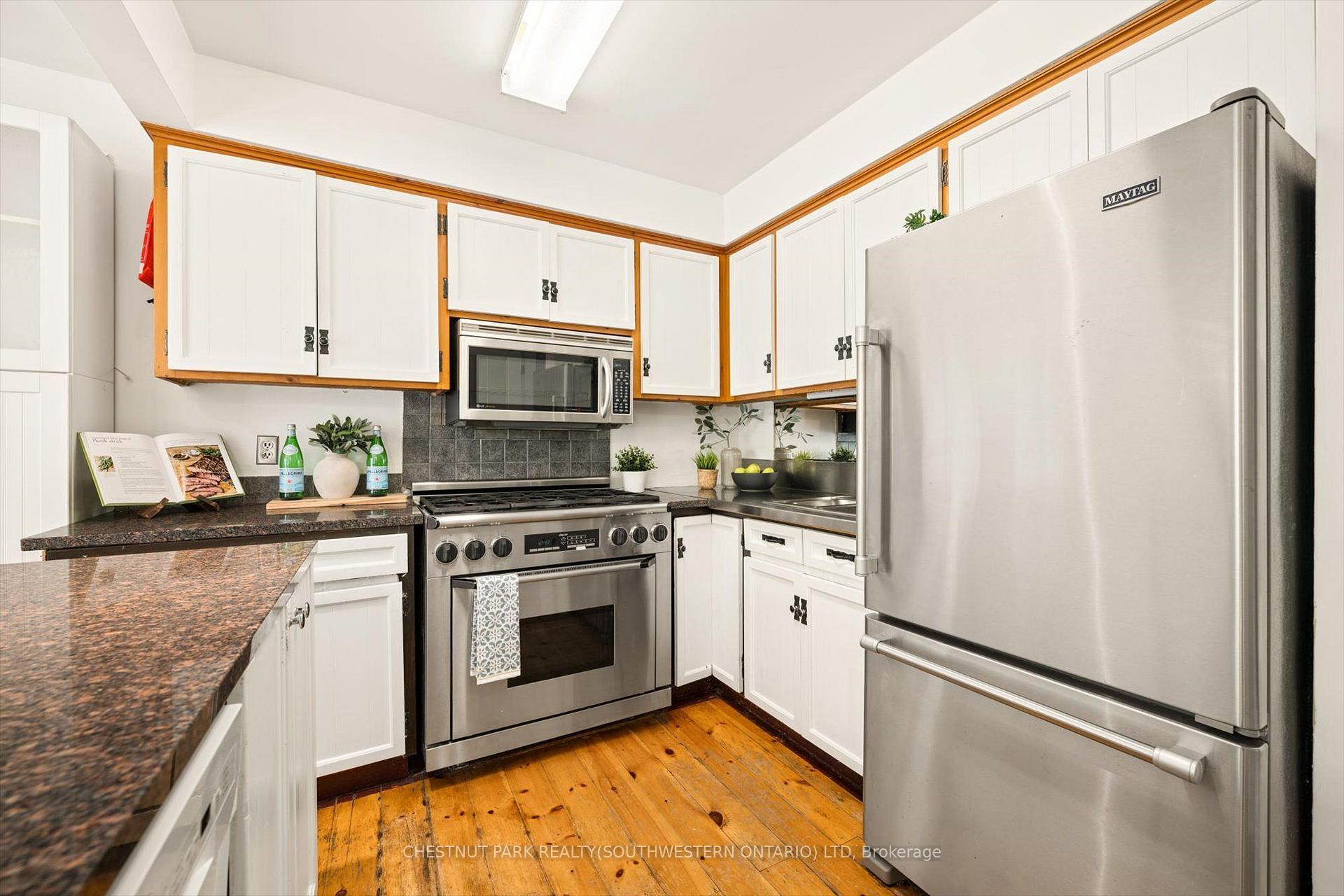 Photo 15 of 351 Craigleith Drive, Waterloo, Beechwood — HOMEH