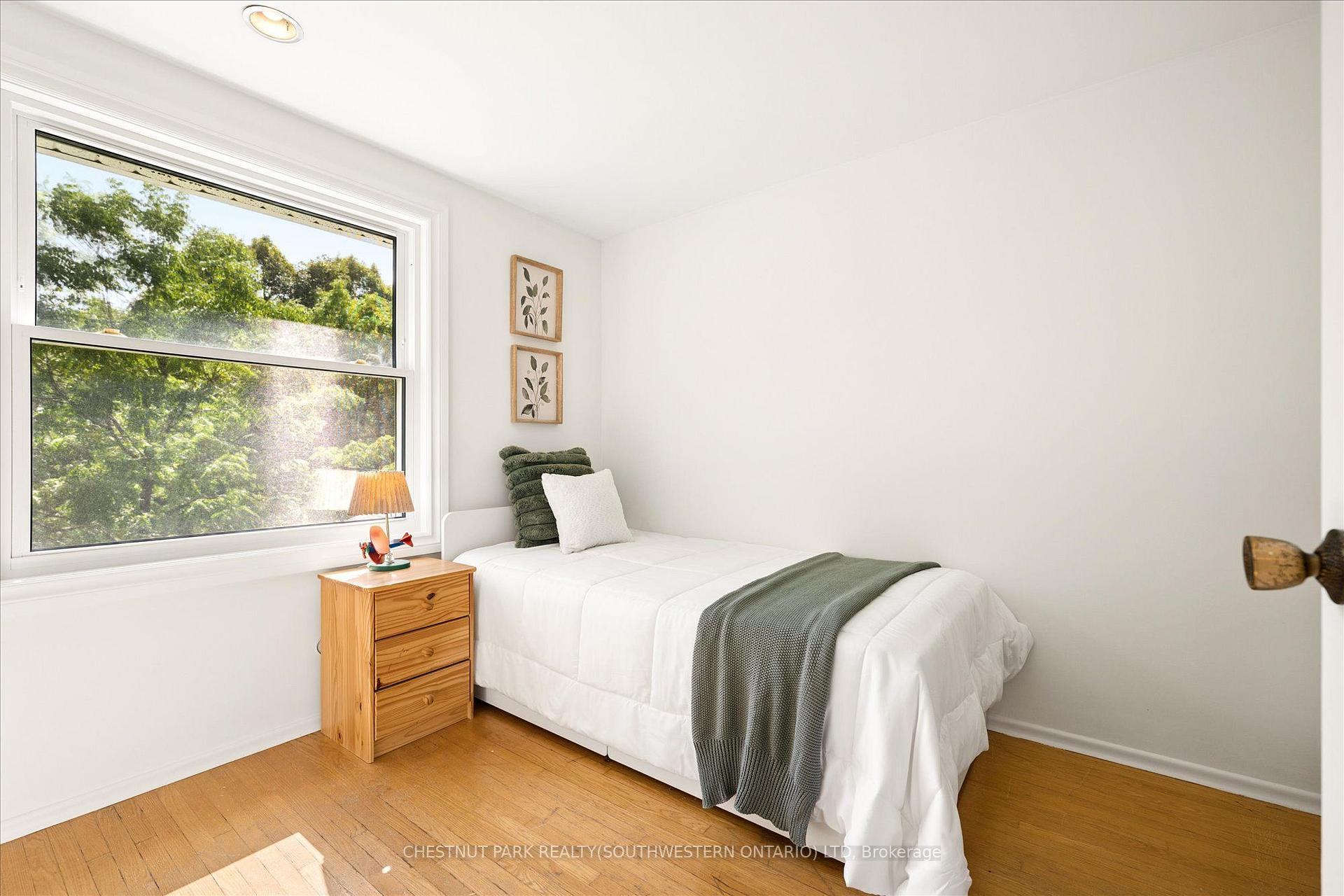 Photo 29 of 351 Craigleith Drive, Waterloo, Beechwood — HOMEH