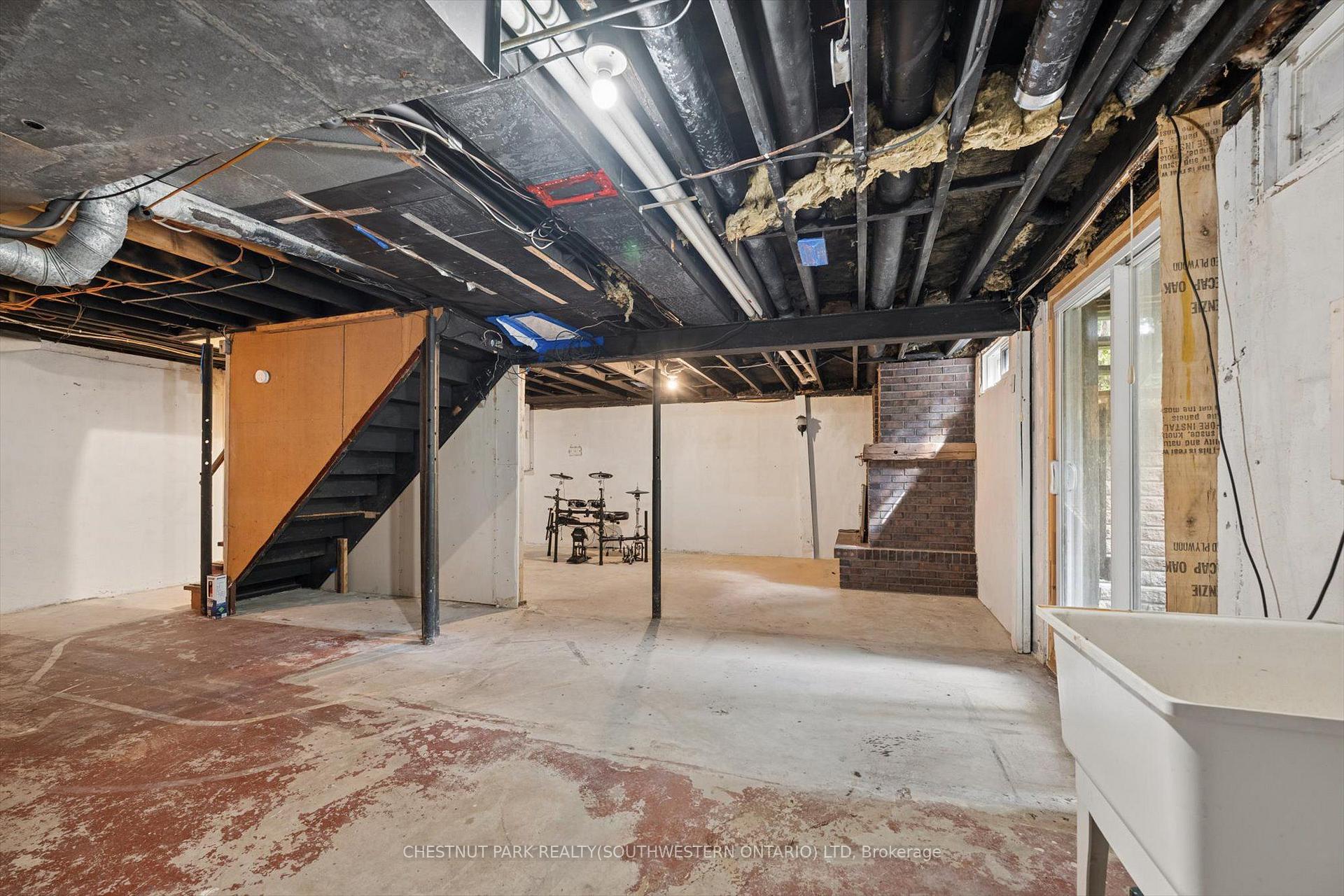 Photo 34 of 351 Craigleith Drive, Waterloo, Beechwood — HOMEH